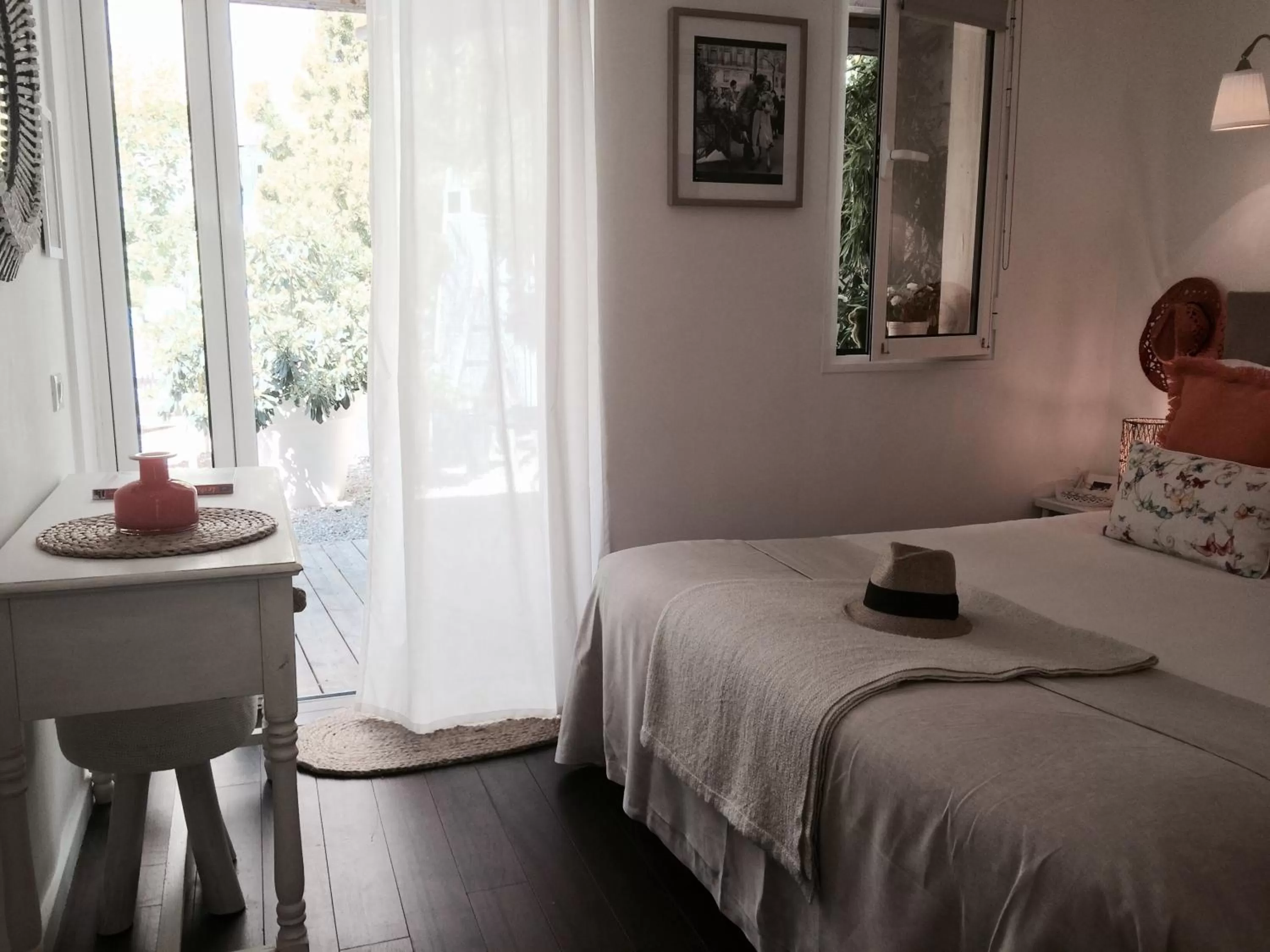 Double Room on the Terrace in Maison du Lierre Bordeaux Centre ville