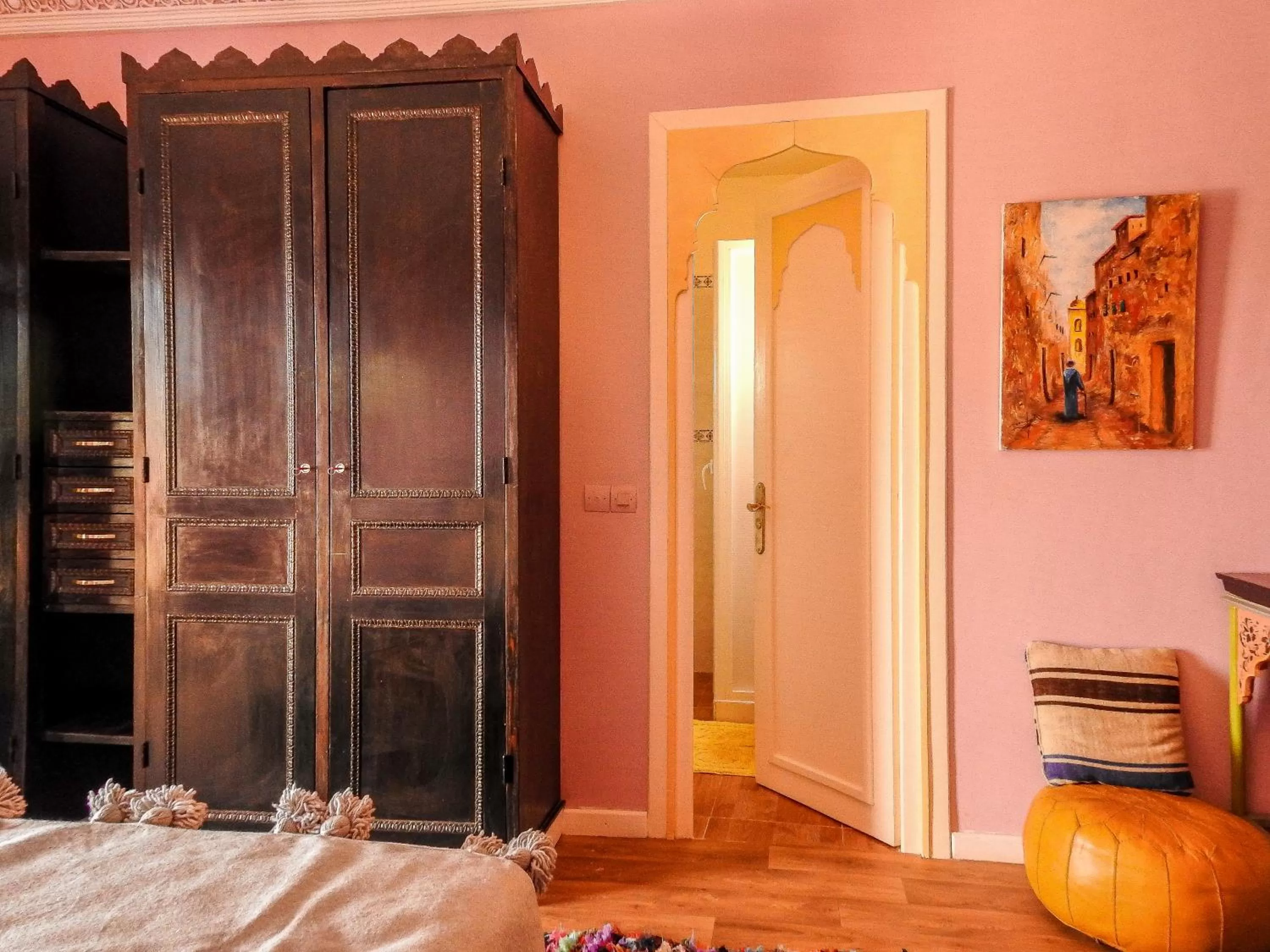 Bed in Le Bleu House