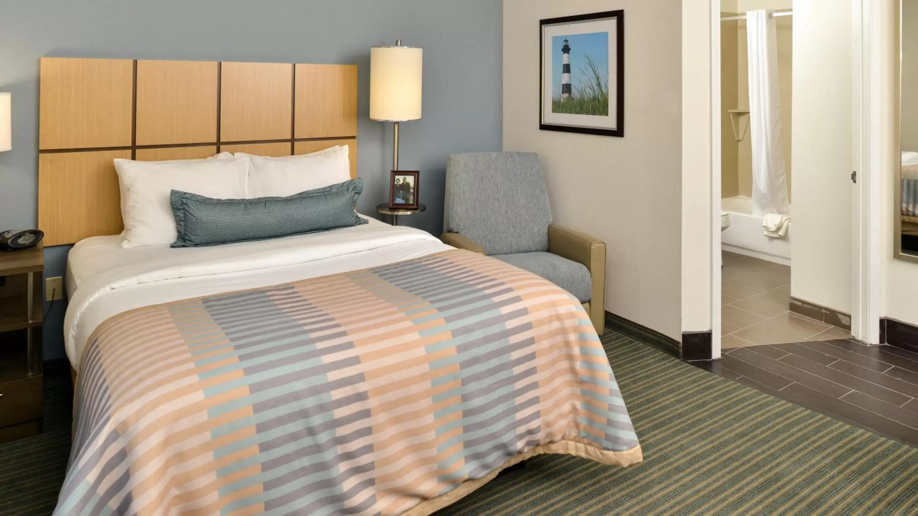 Queen Studio - Disability Access/Hearing Accessible in Candlewood Suites Houma, an IHG Hotel Queen Studio - Disability Access/Hearing Accessible in Candlewood Suites Houma, an IHG Hotel