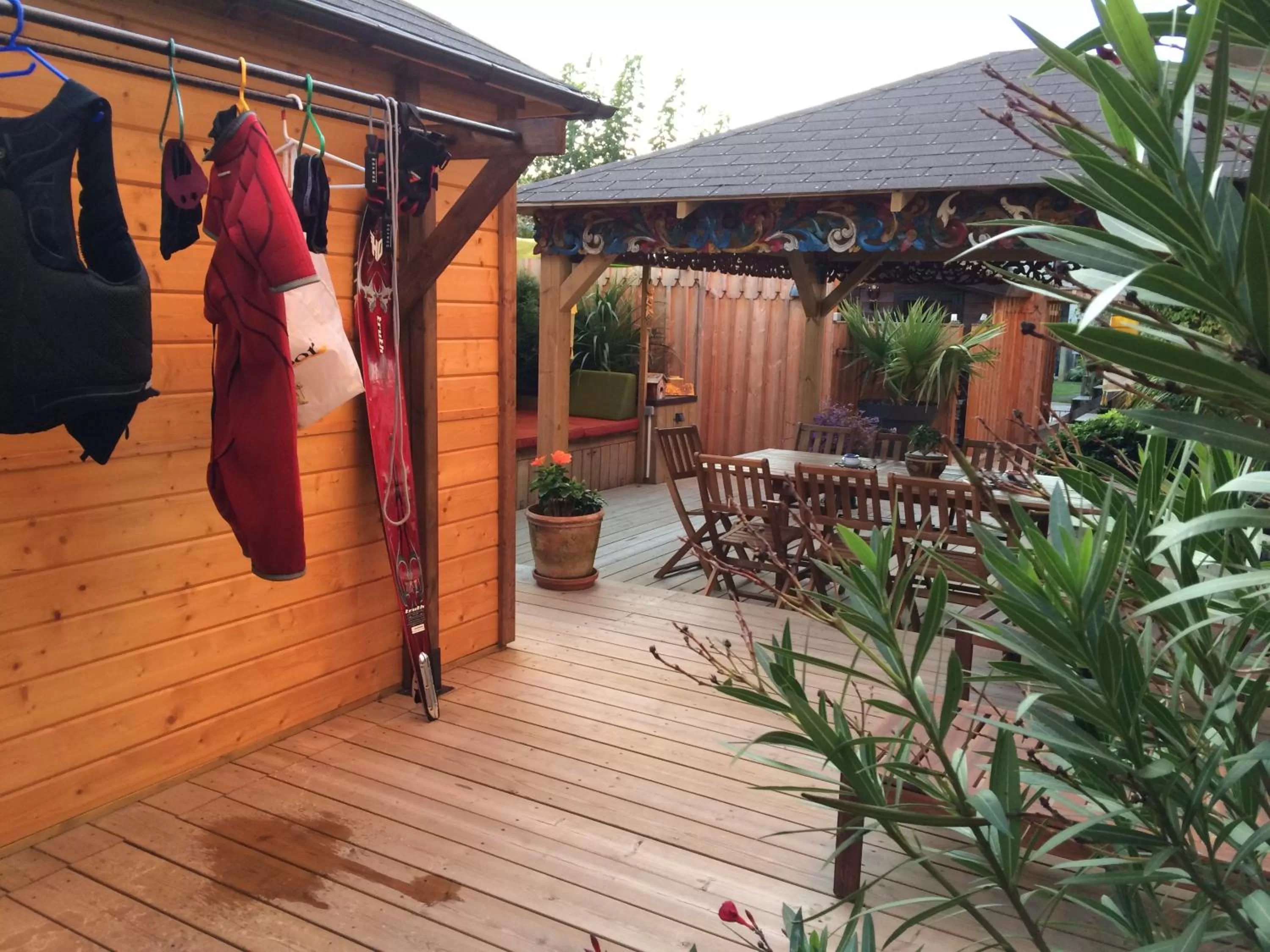 Patio in VILLA ZENITH Hostel - LA MAISON