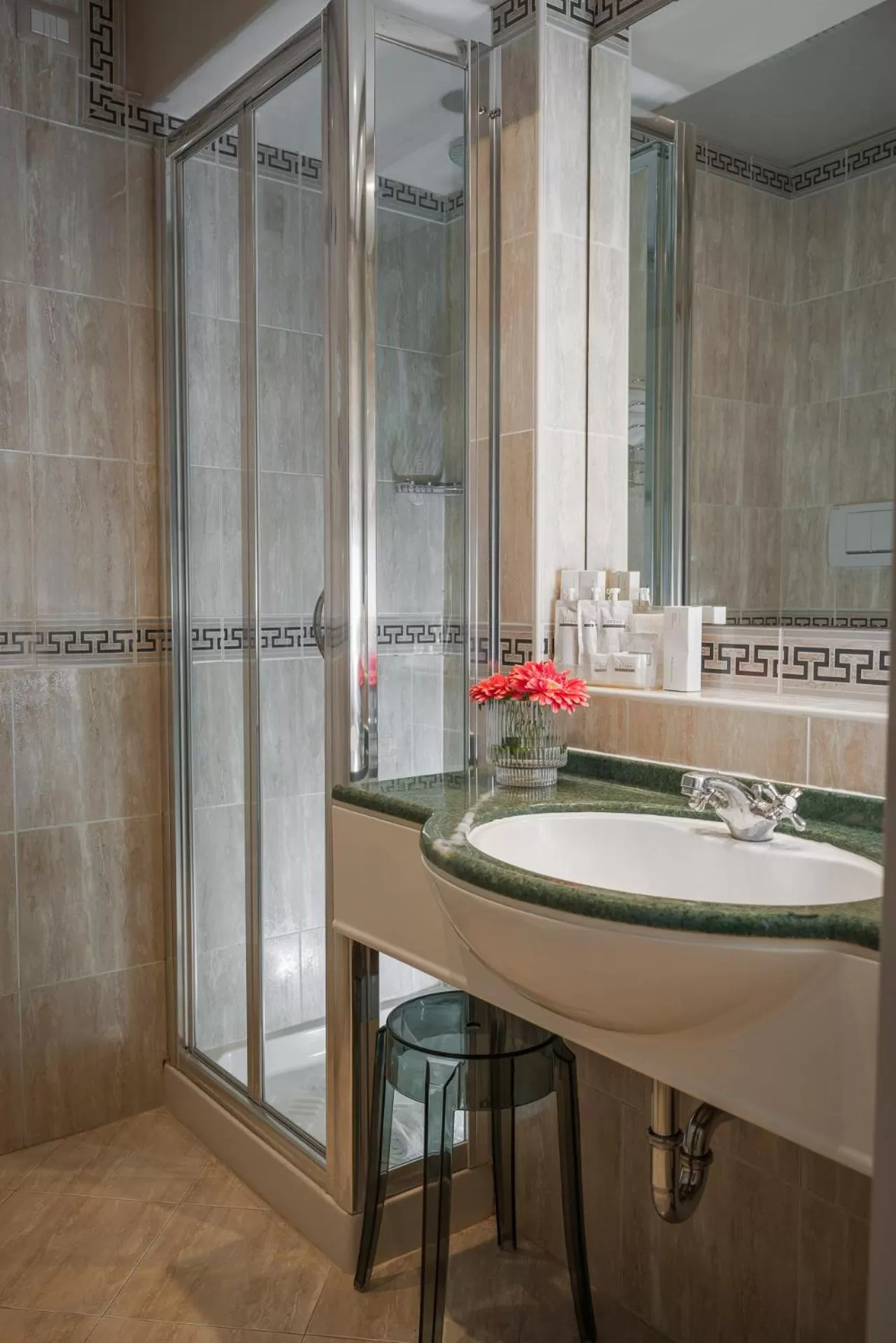 Shower in Hotel Imperiale Rimini & SPA