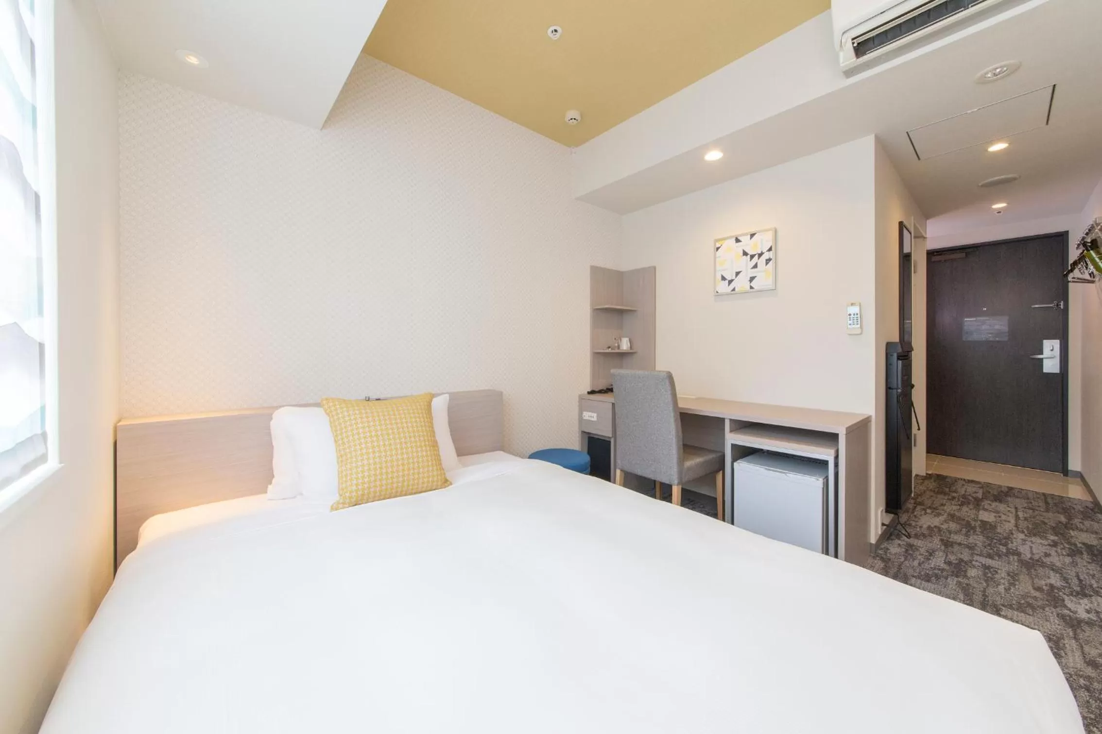 Moderate Double Room with Small Double Bed - Non-Smoking in Tokyu Stay Suidobashi