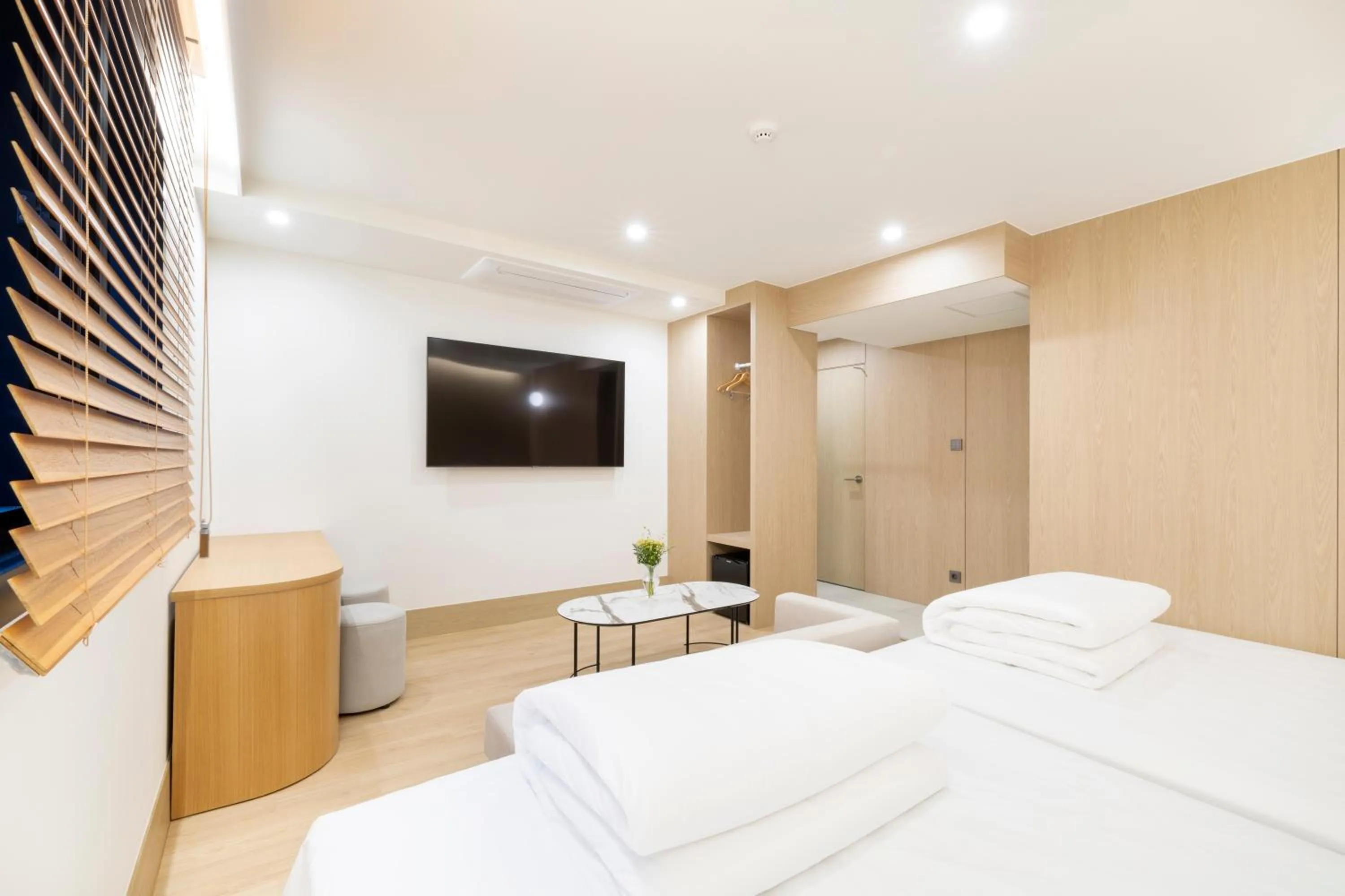 Bed in Jjak Boutique Hotel