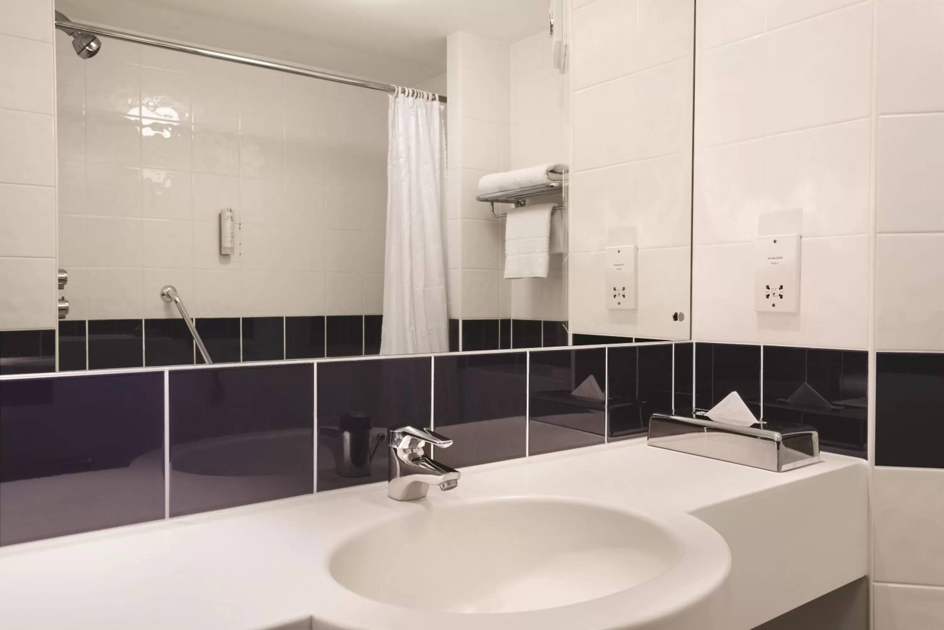 Bathroom in Days Inn by Wyndham Telford Ironbridge