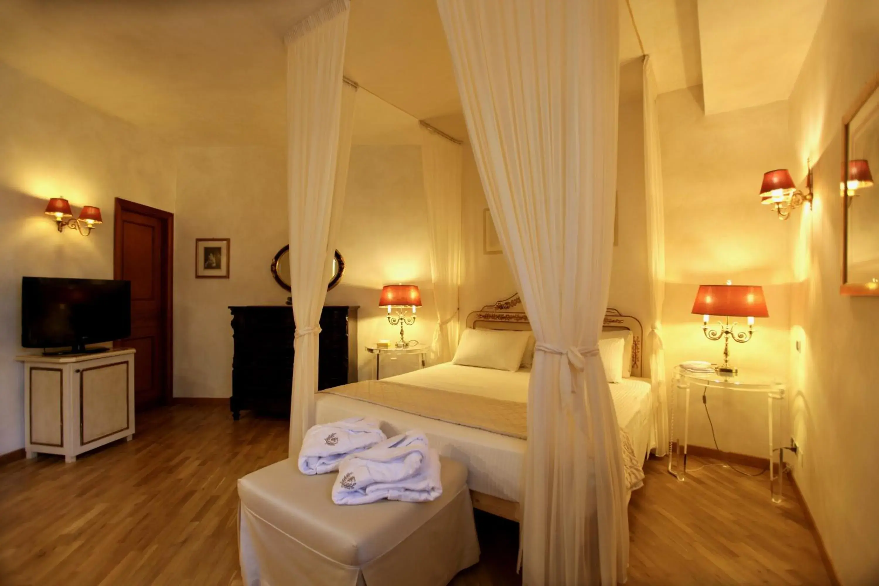 Superior Double Room in Fortino Napoleonico Superior Double Room in Fortino Napoleonico