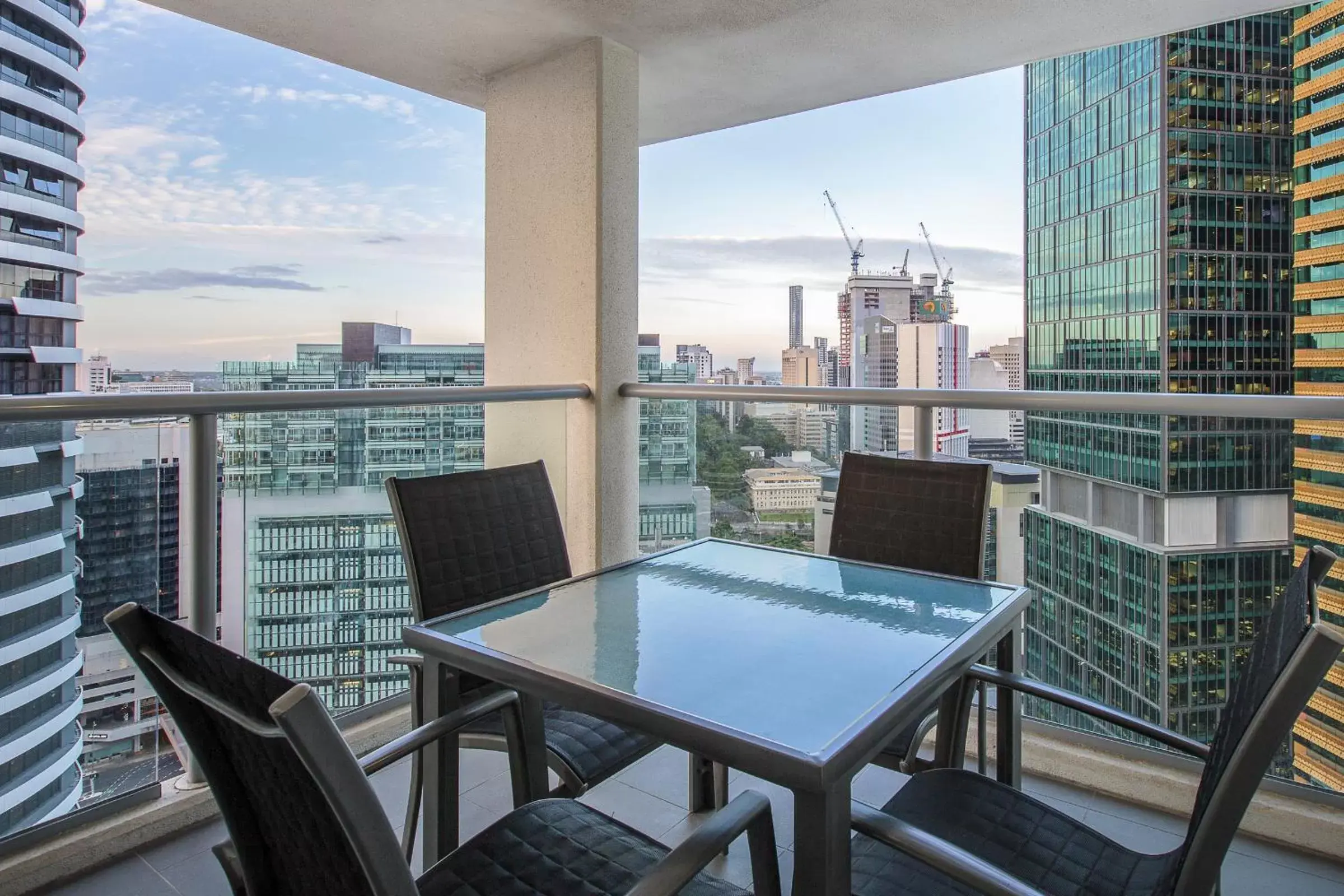 One-Bedroom City View Apartment in Evolution Apartments One-Bedroom City View Apartment in Evolution Apartments