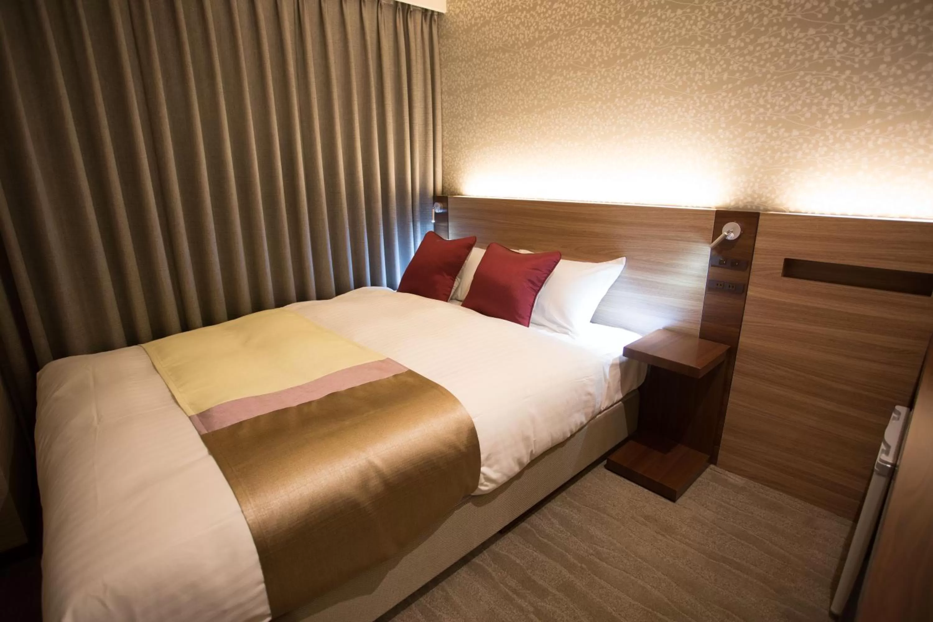 Other, Bed in Shinsaibashi Grand Hotel Osaka