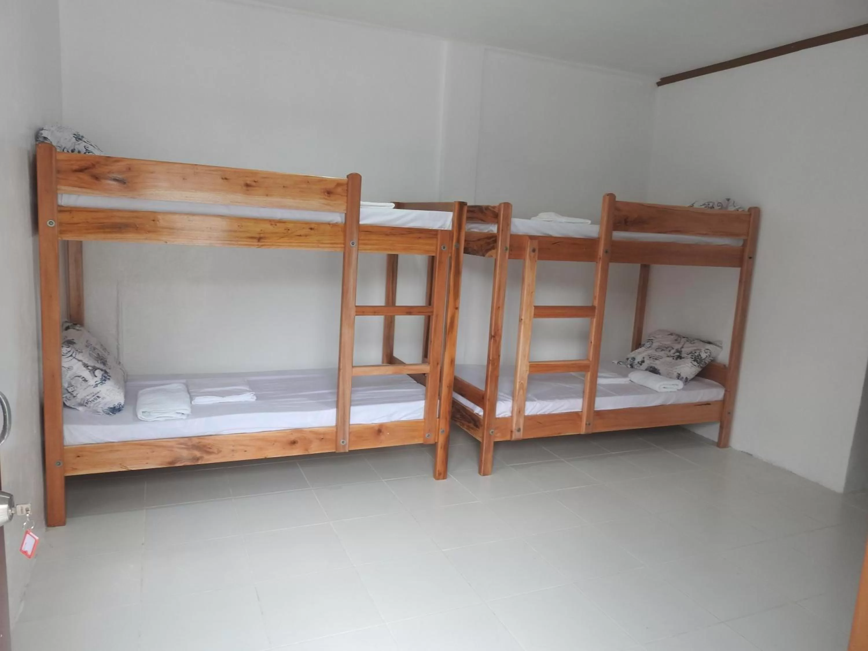 Bunk Bed in Pacifico Seaside Lodge