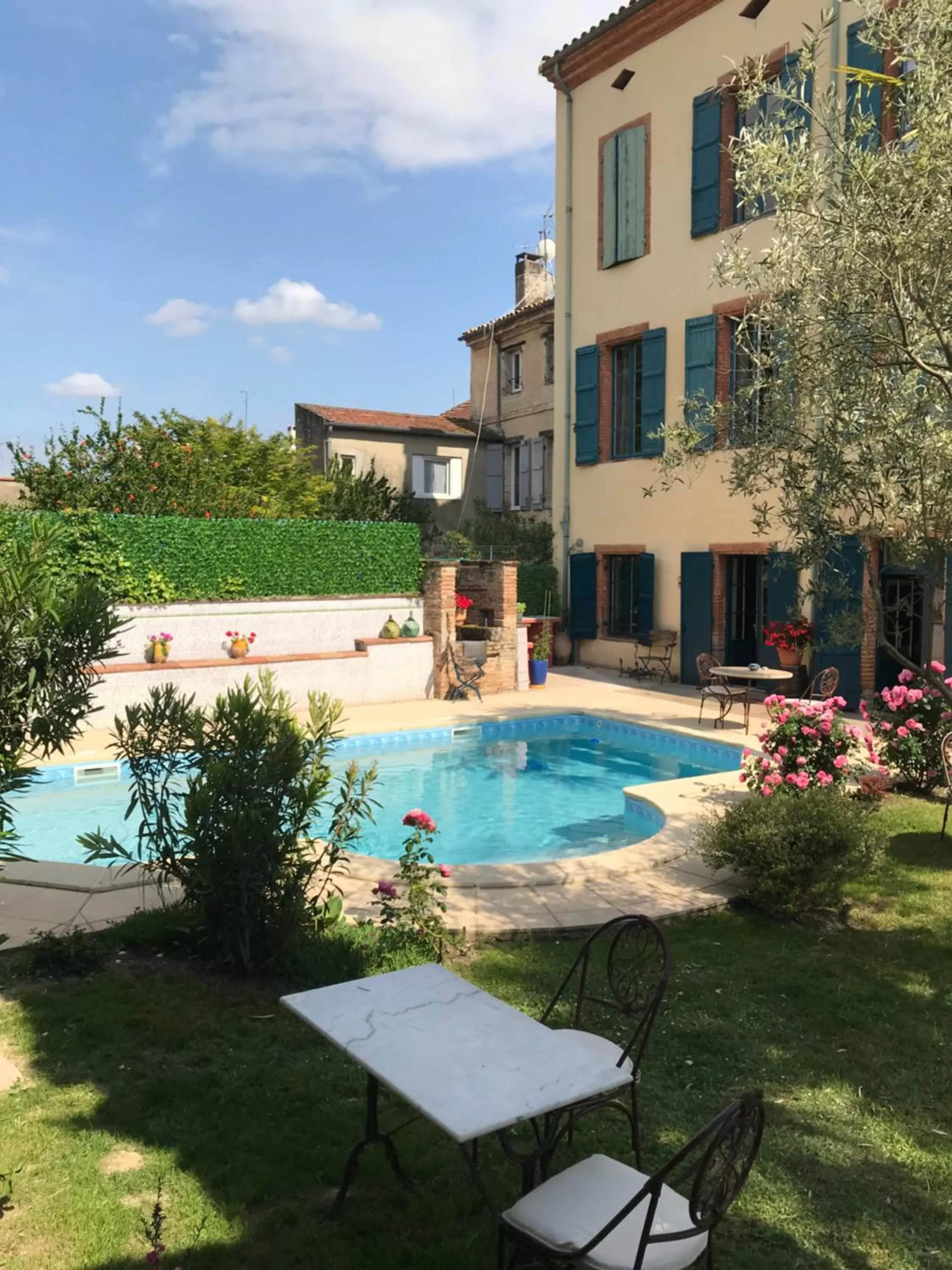 Property building, Swimming Pool in L'Arche de Moissac