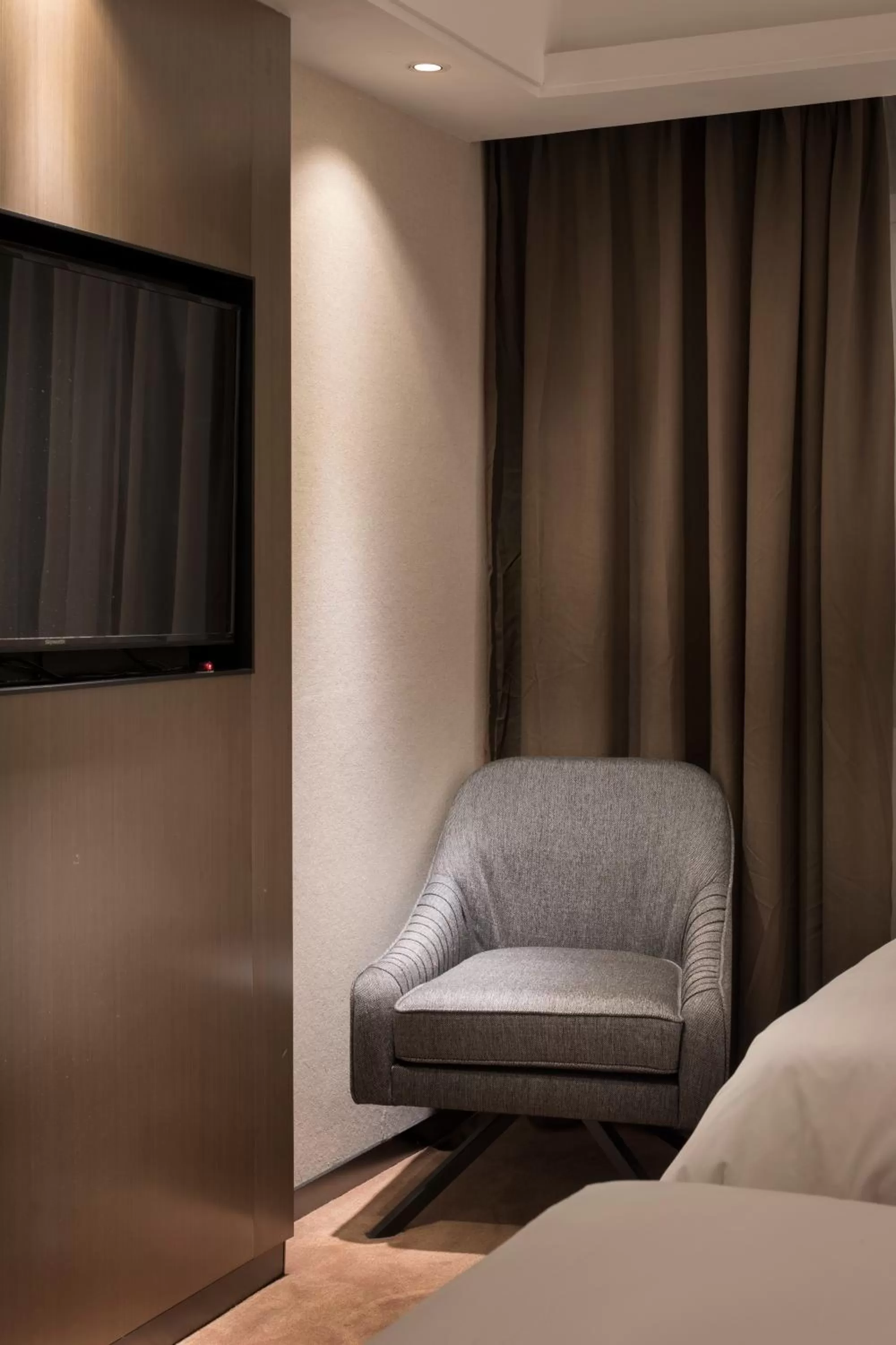 Seating area, Bed in Paco Hotel Dongpu Guanghzou -Free Shuttle Bus for Canton Fair