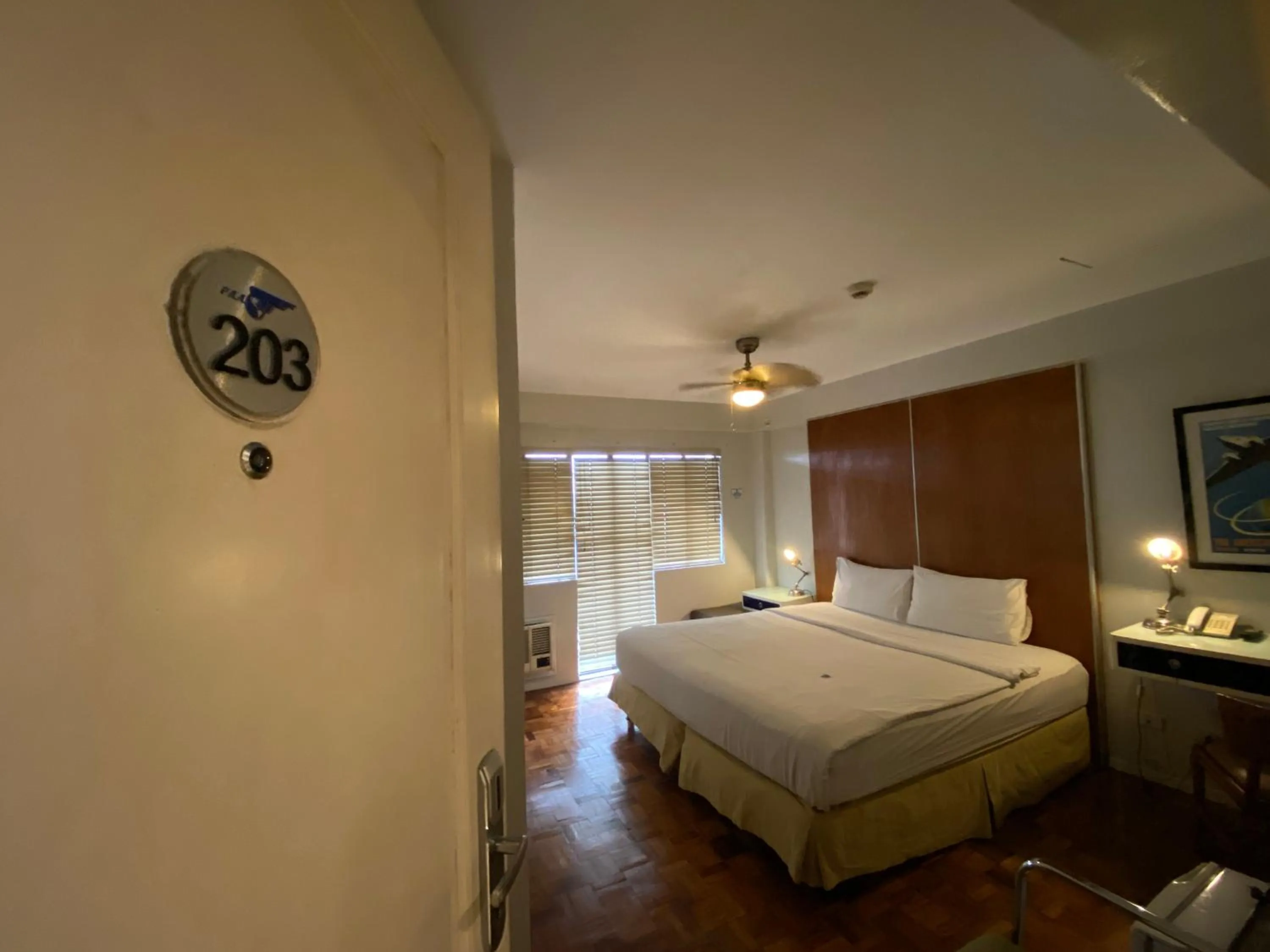 Bed in The Clipper Hotel, Poblacion Makati