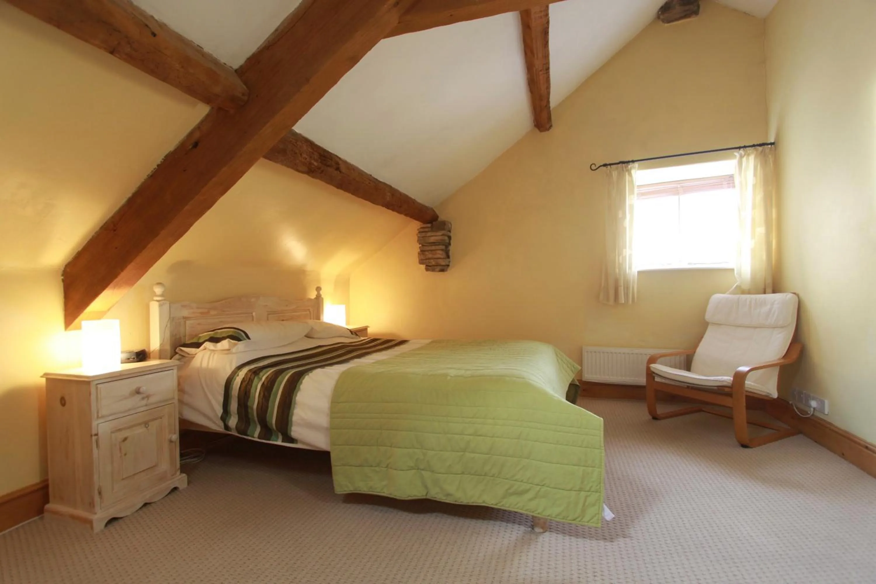 Day, Bed in Centre Of Britain Hotel