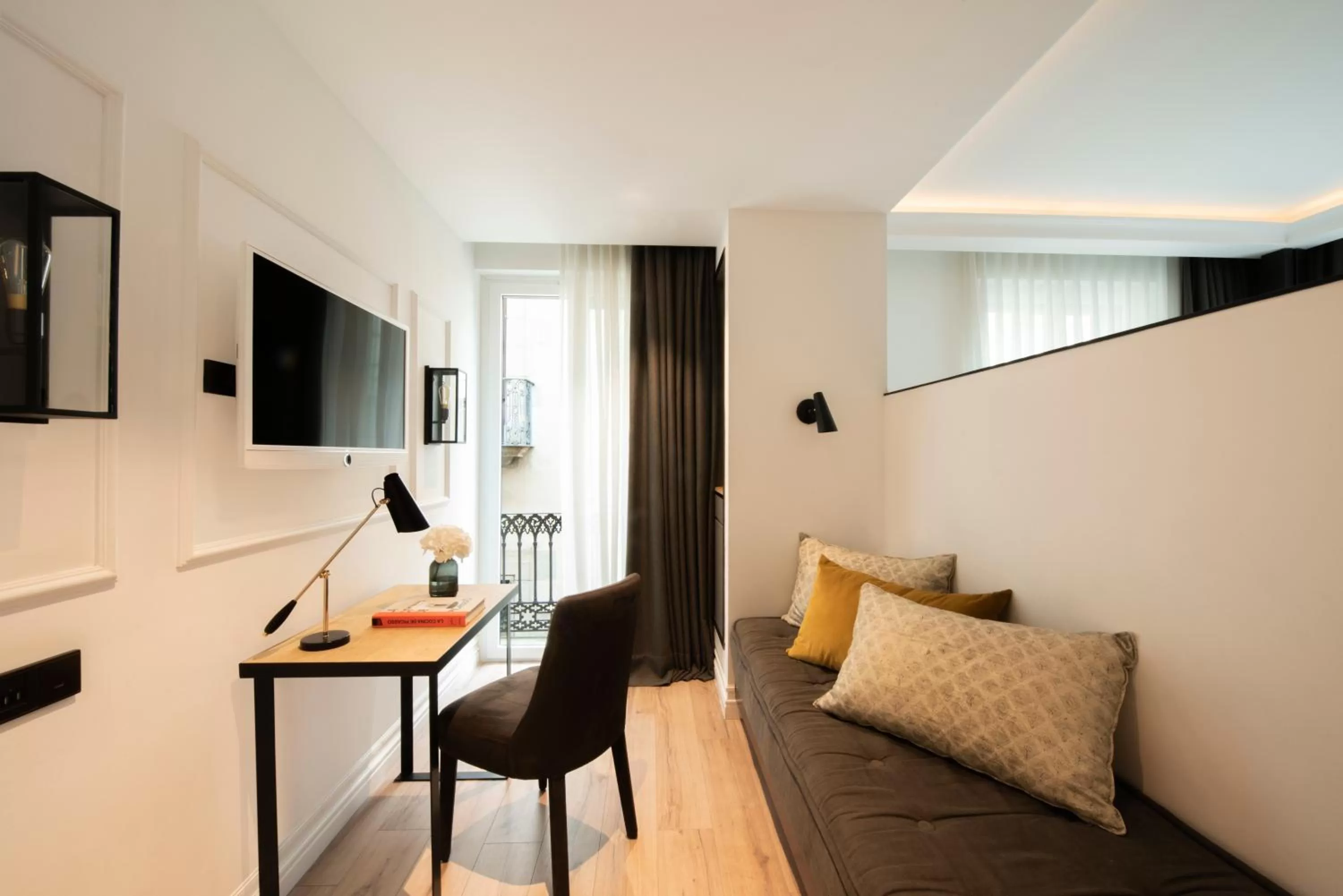 Seating area in Serras Barcelona