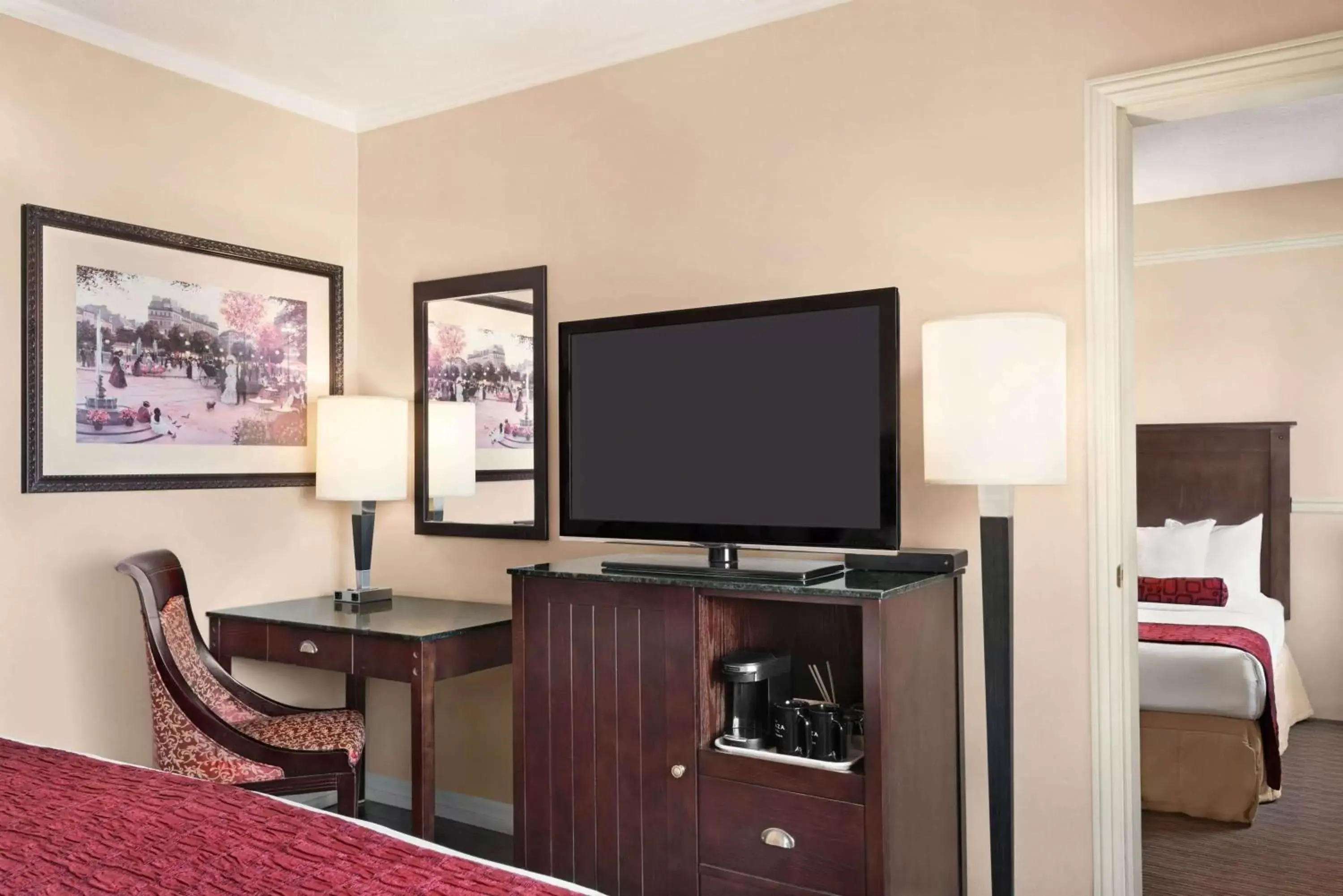 Two-Bedroom Family Suite - Non-Smoking in The Plaza Hotel Downtown, Trademark Collection by Wyndham Two-Bedroom Family Suite - Non-Smoking in The Plaza Hotel Downtown, Trademark Collection by Wyndham