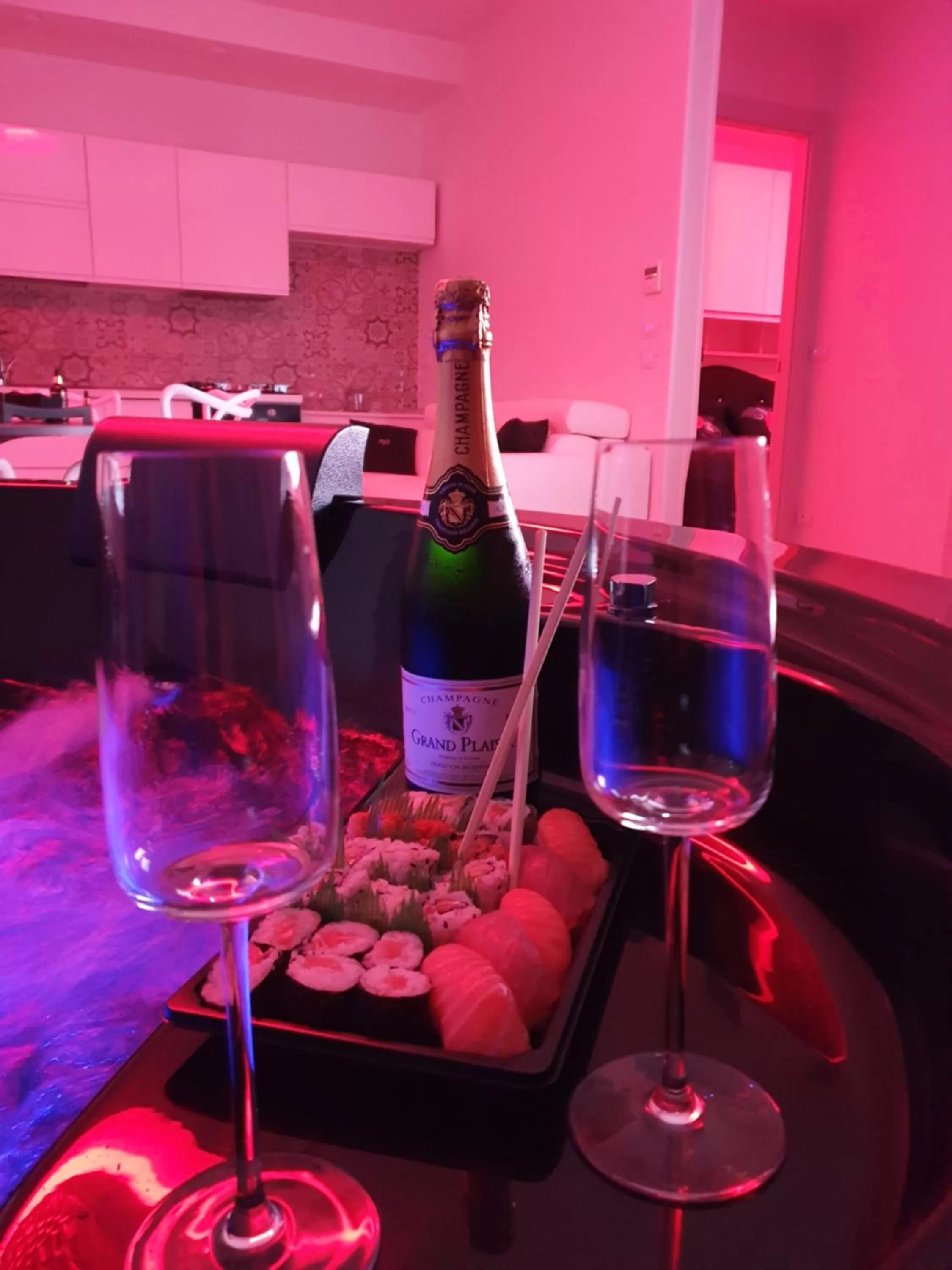 Food and drinks in Pandora Luxury Suite