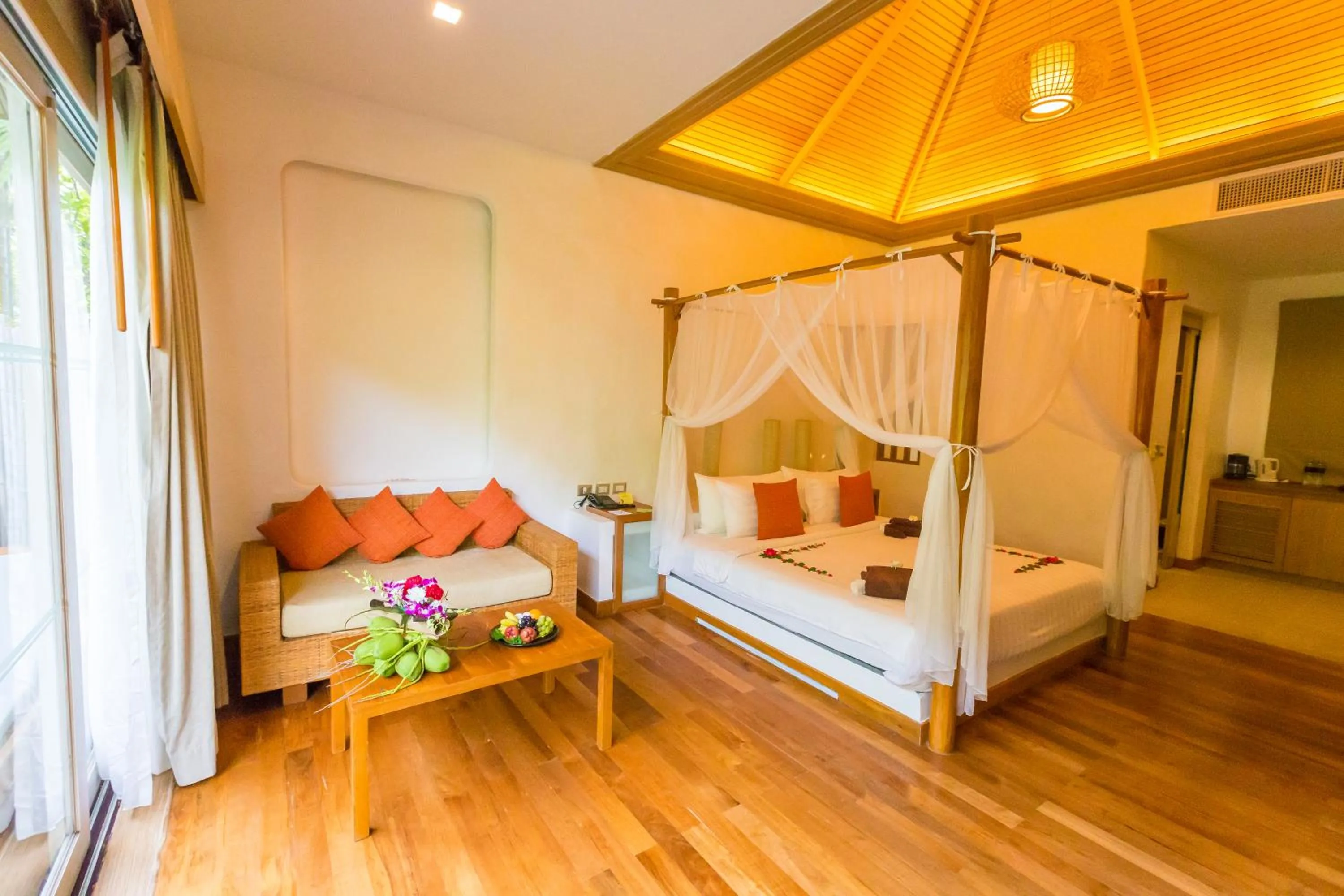 Photo of the whole room, Bed in Metadee Concept Hotel