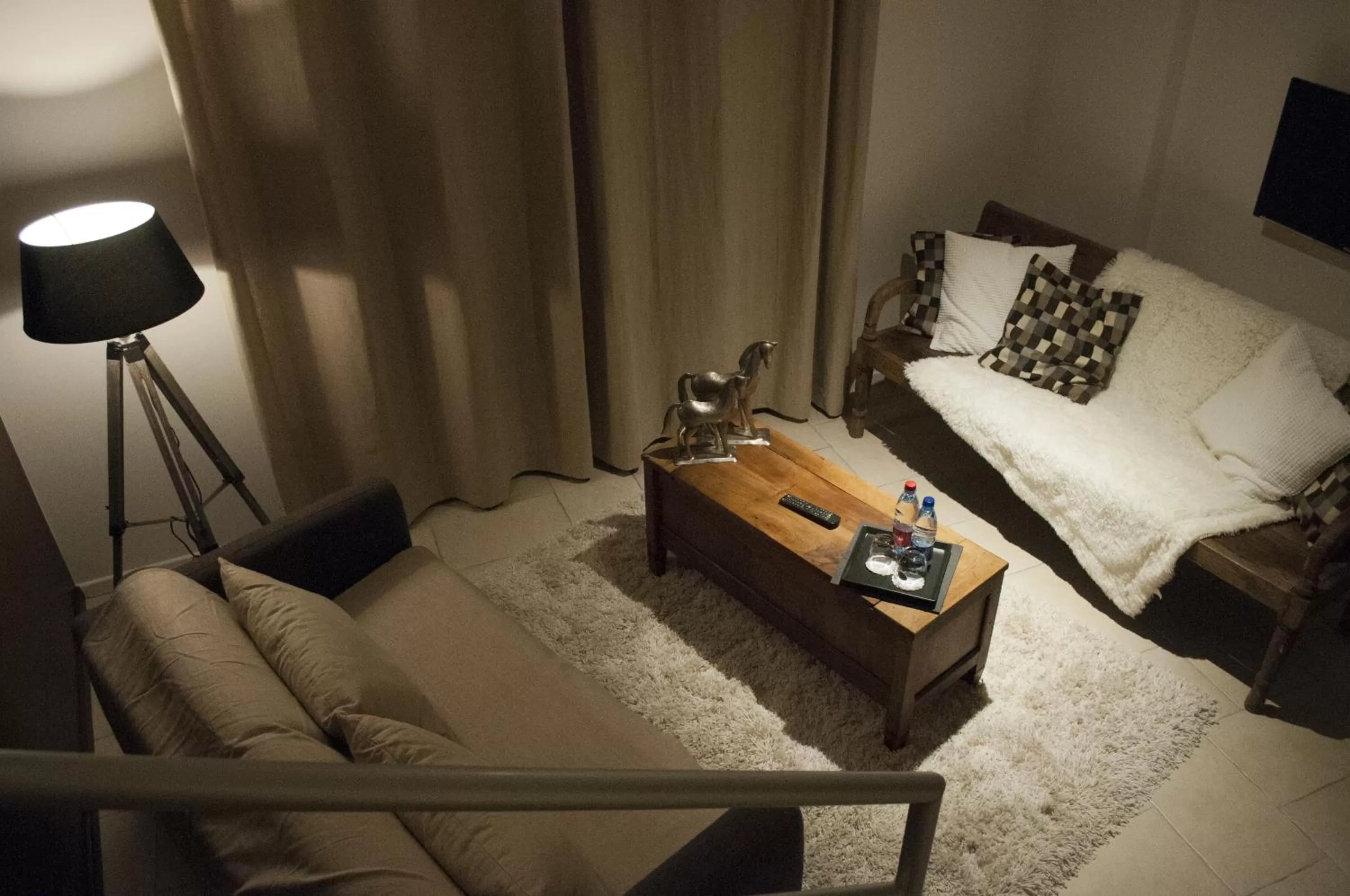 Seating area, Bed in Chambres d'hôtes - L'Ecurie Obernai