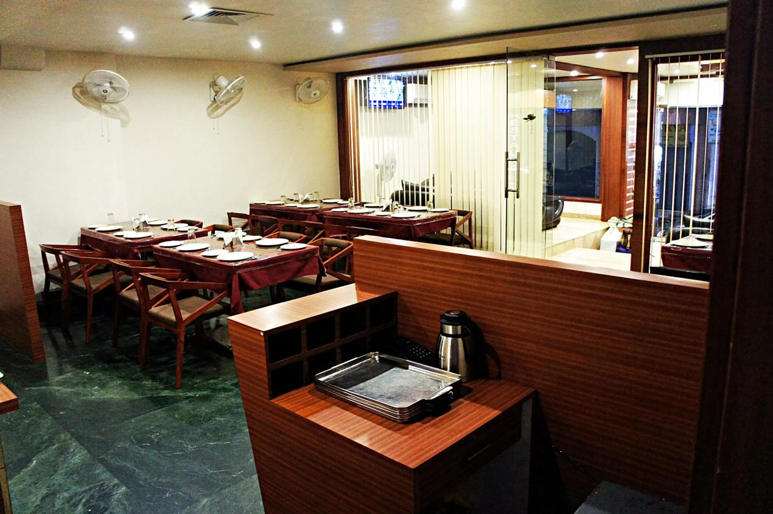 Restaurant/places to eat in Uddhav Vilas A Family Hotel