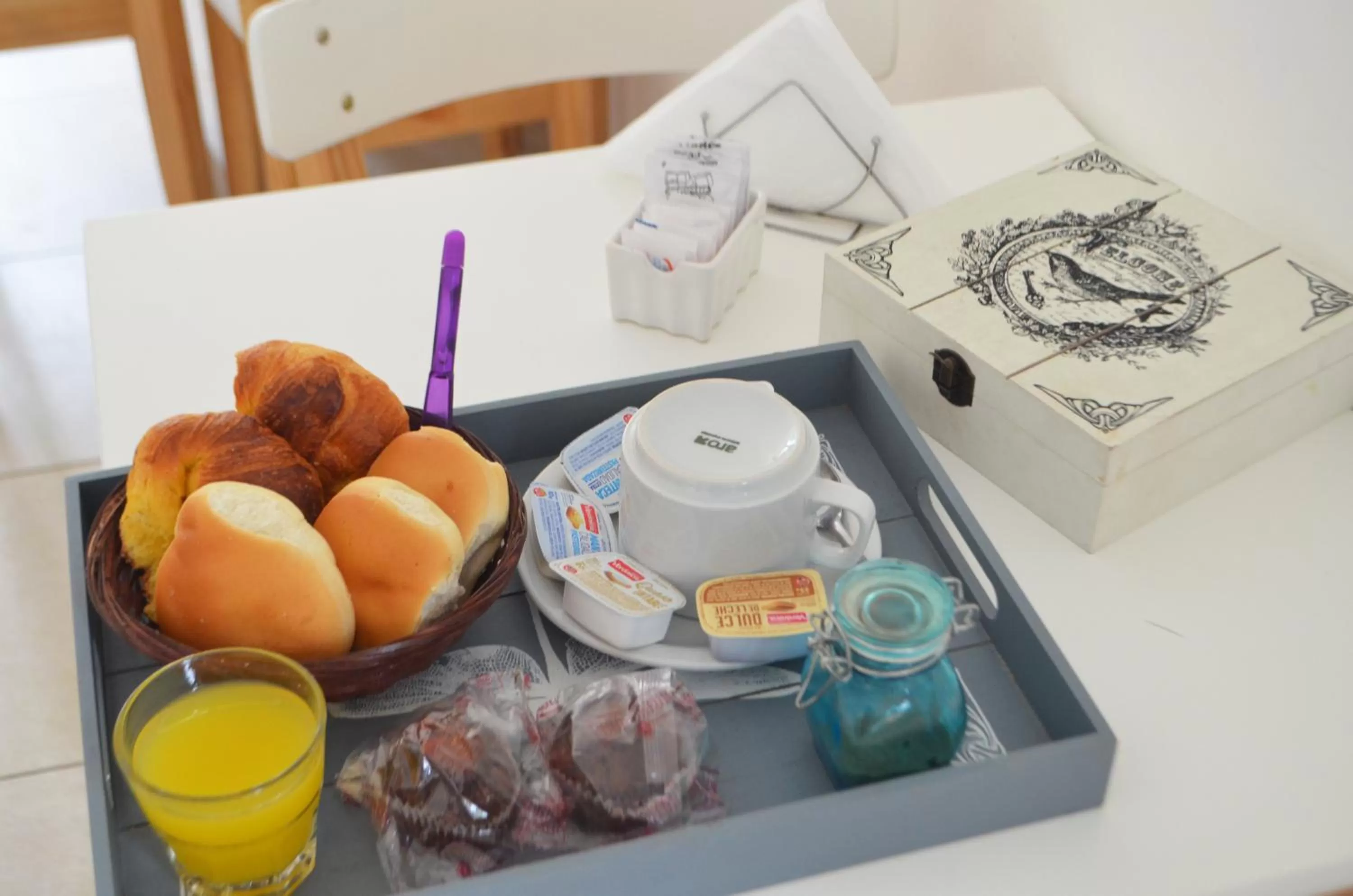 American breakfast in Puerto Delta