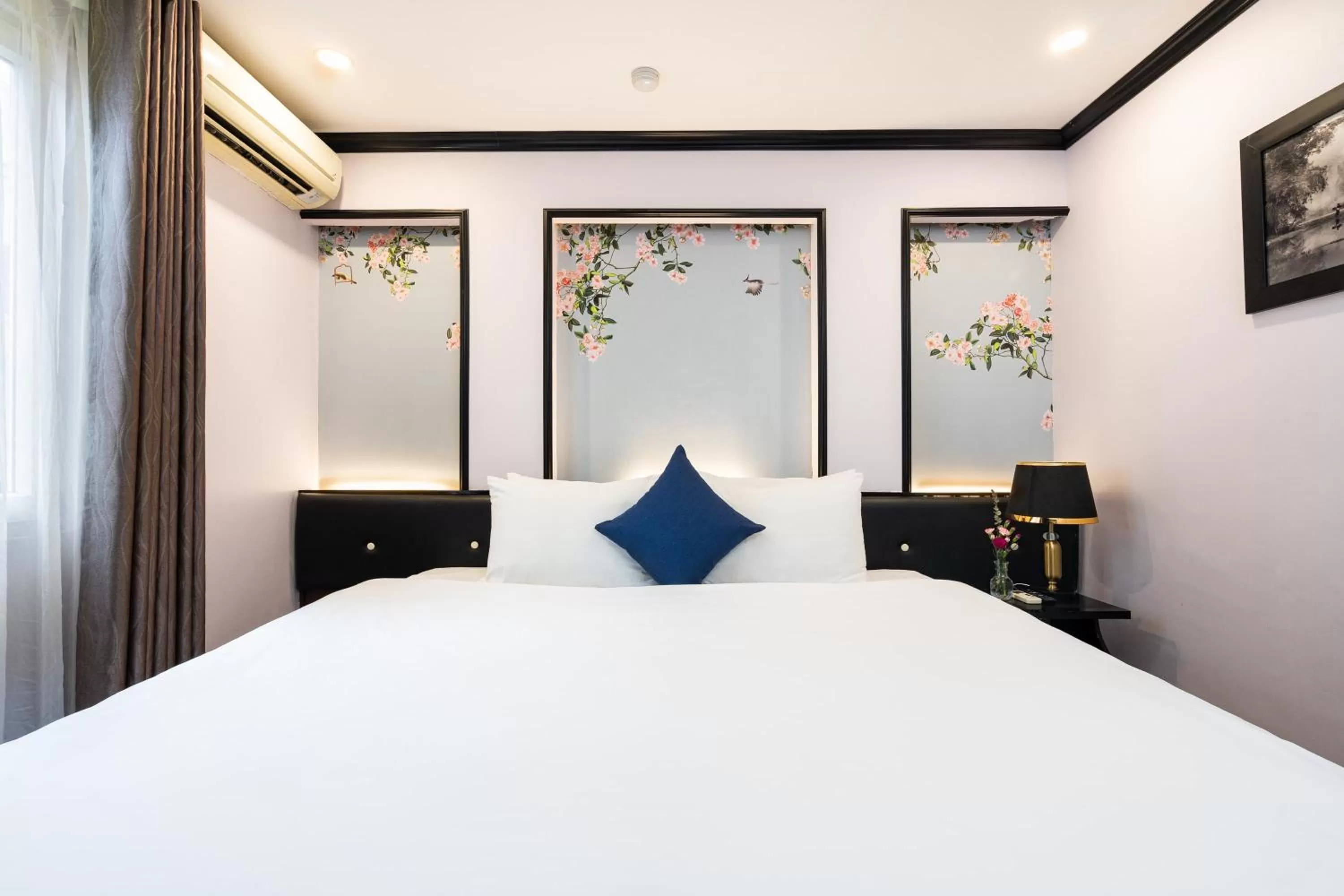 Bed in Hanoi Memory Premier Hotel & Spa