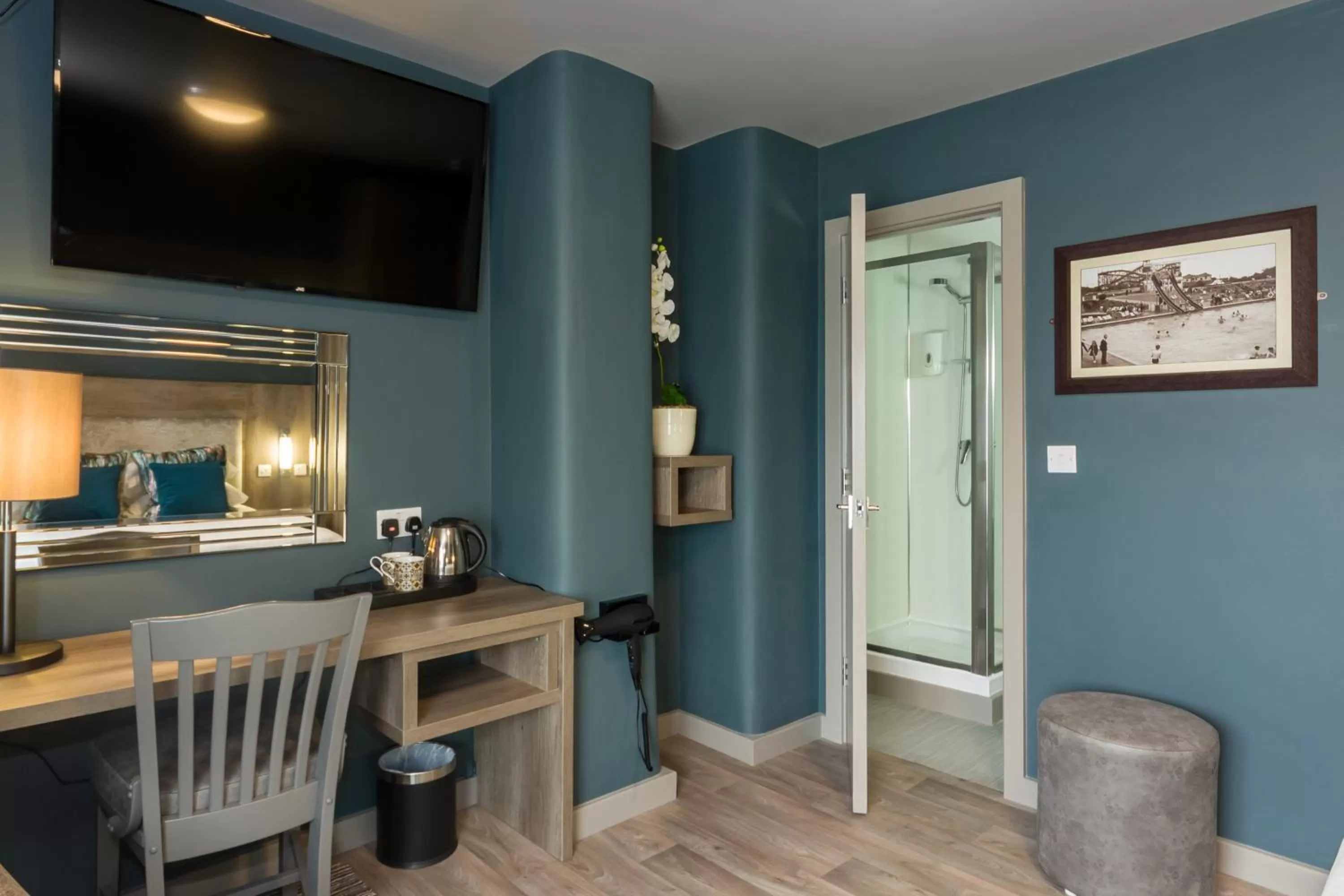 TV and multimedia in Hotel No 8