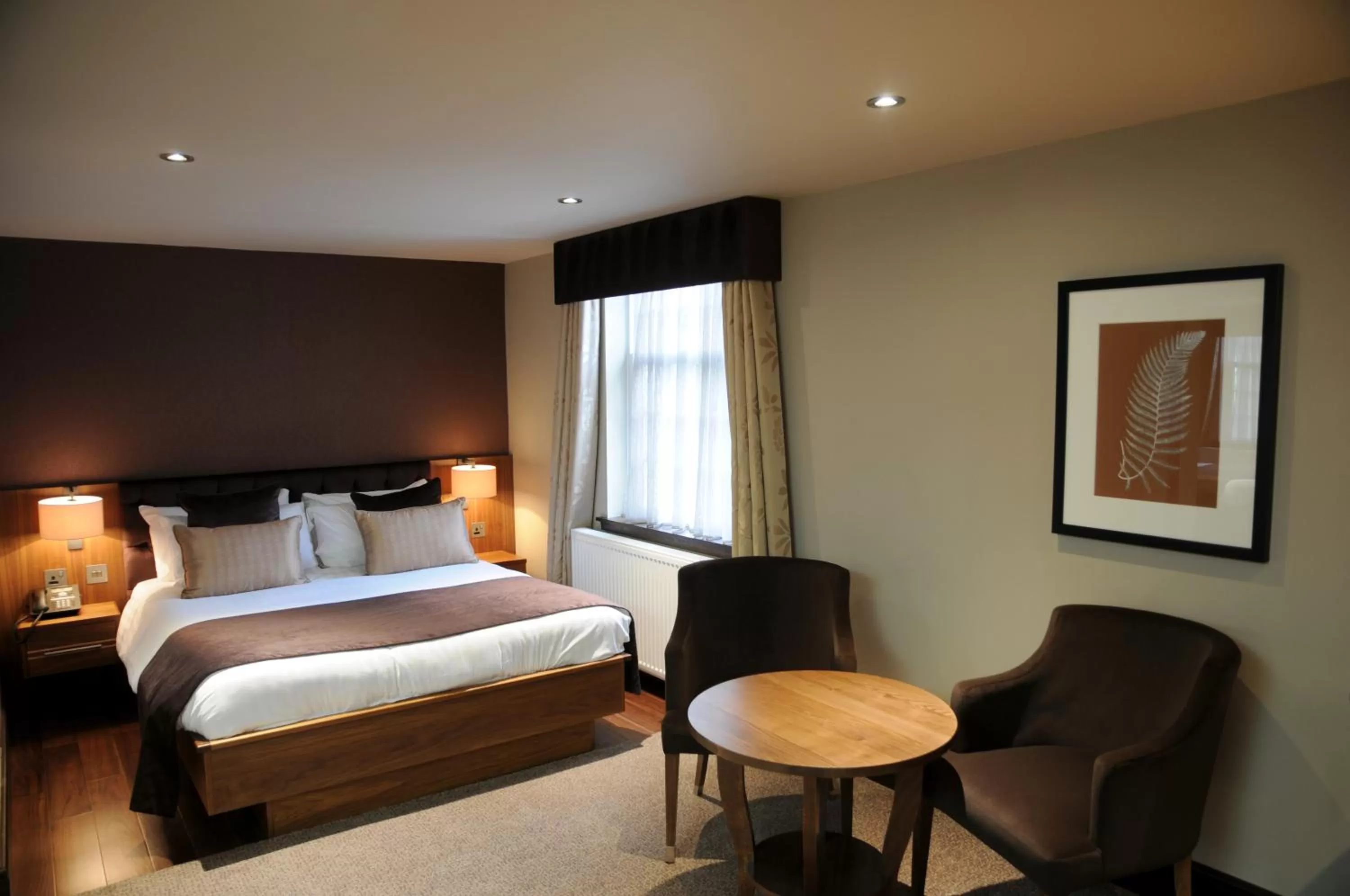 Photo of the whole room, Bed in Busby Hotel