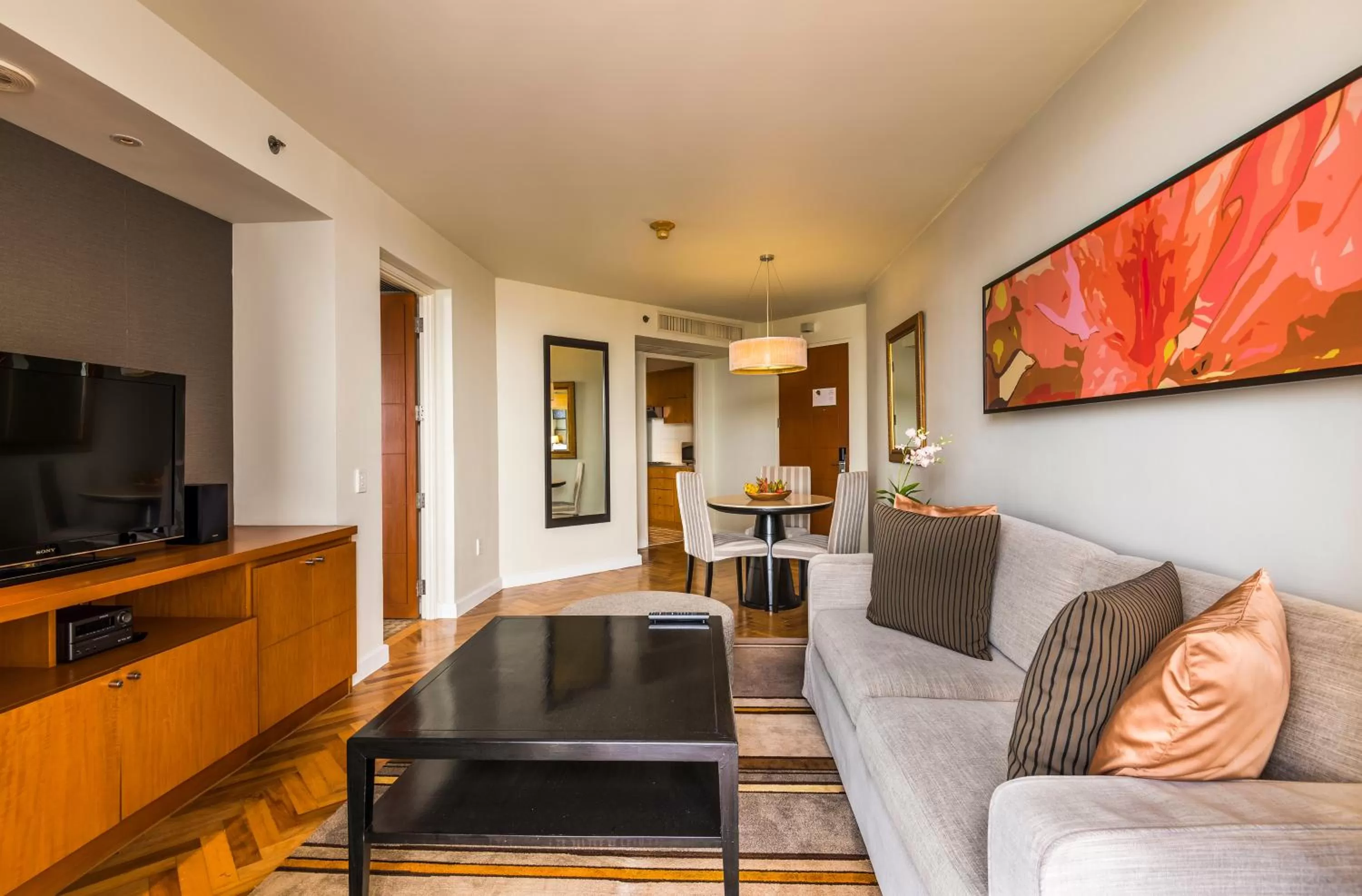 TV and multimedia in Chatrium Sathon Bangkok