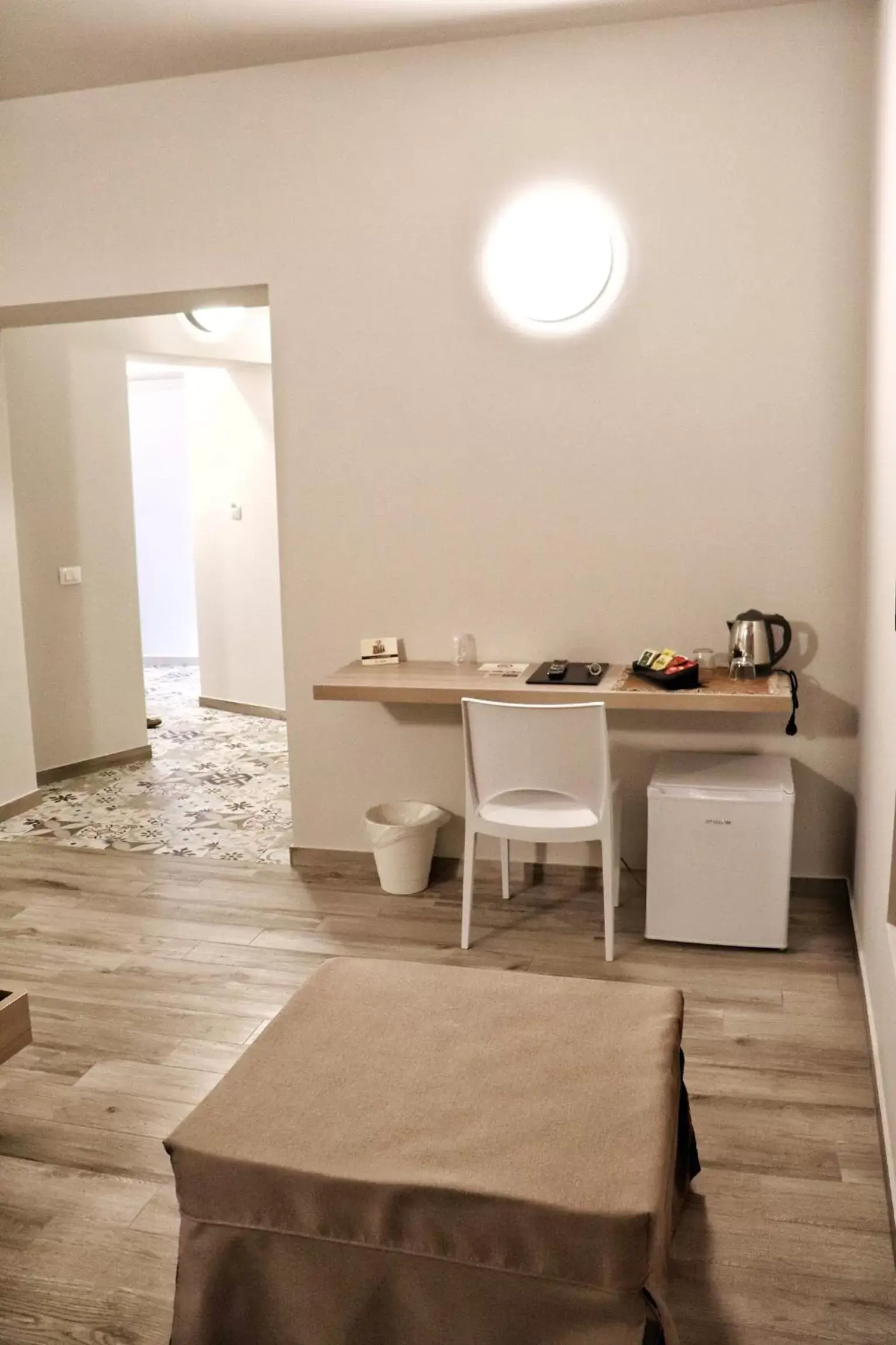 Superior King Room - single occupancy in Le Suite Superior King Room - single occupancy in Le Suite