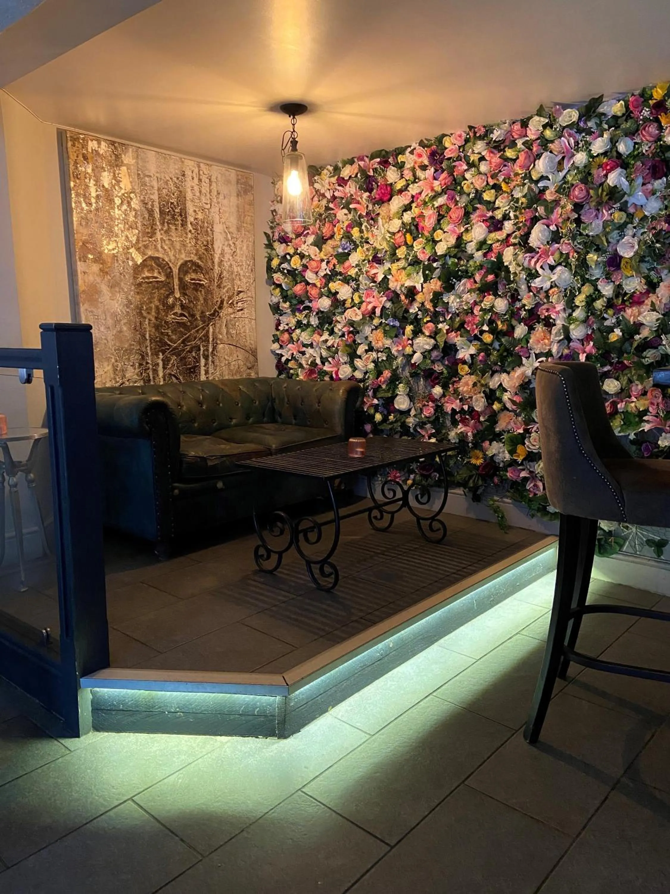 Seating Area in The White Hart Hotel