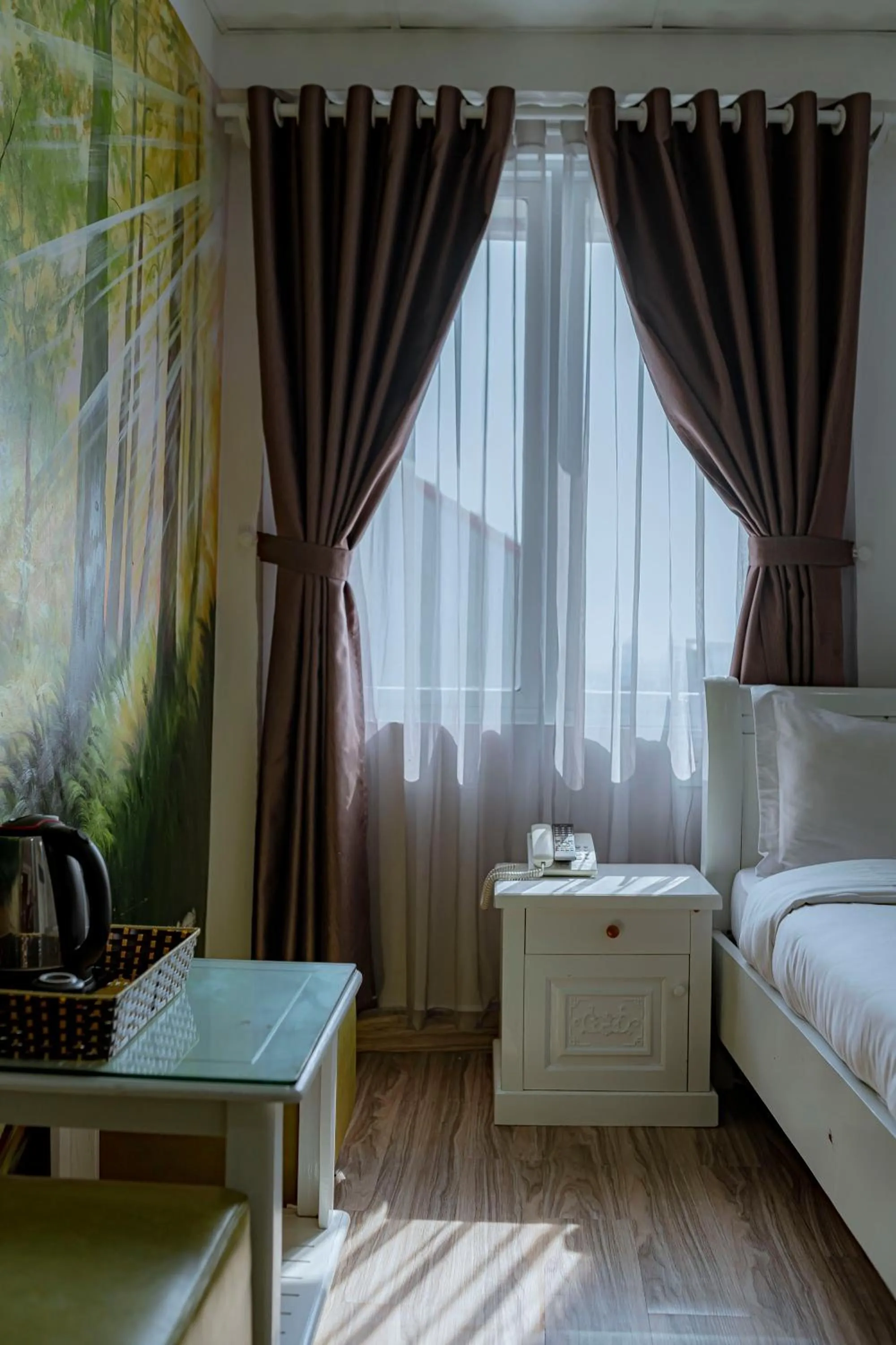 Ken's Backpackers Hotel