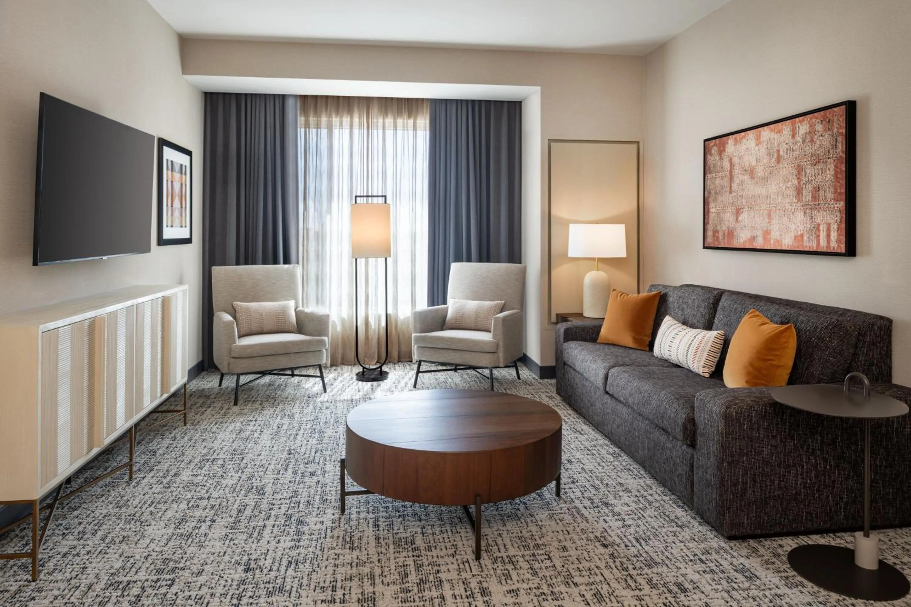 Living room in Delta Hotels by Marriott Wichita Falls Convention Center