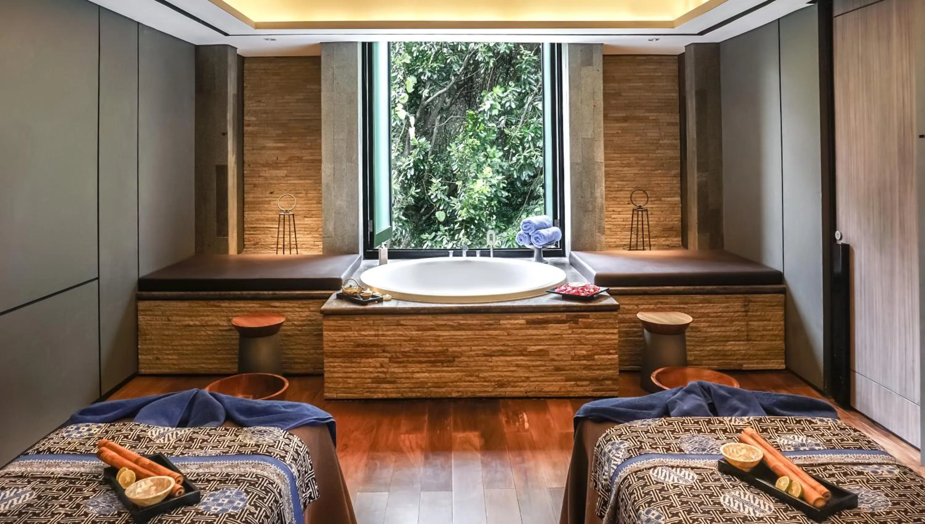 Spa and wellness centre/facilities, Bed in Royal Tulip Gunung Geulis Resort and Golf