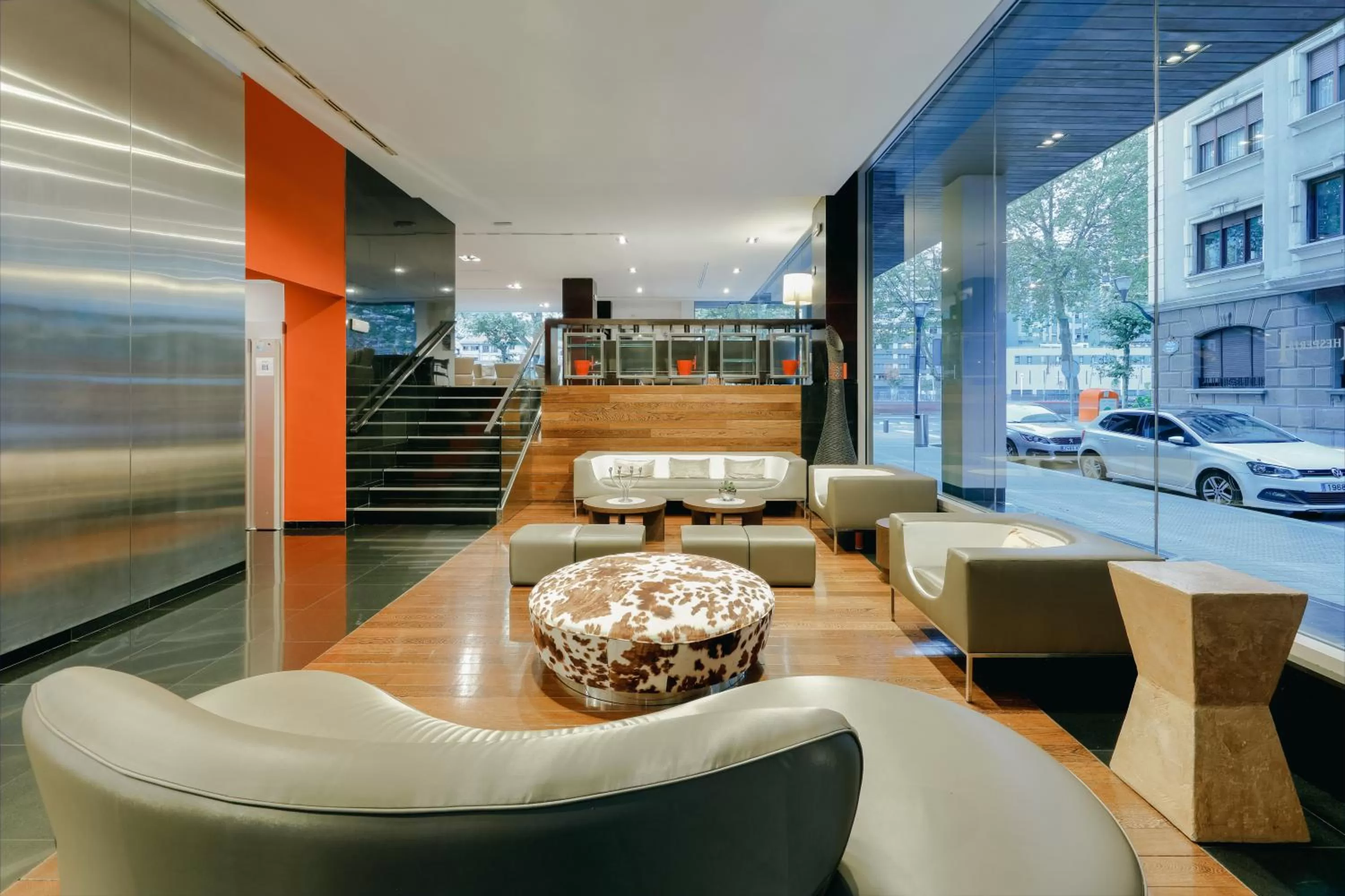 Lobby or reception in Hesperia Bilbao