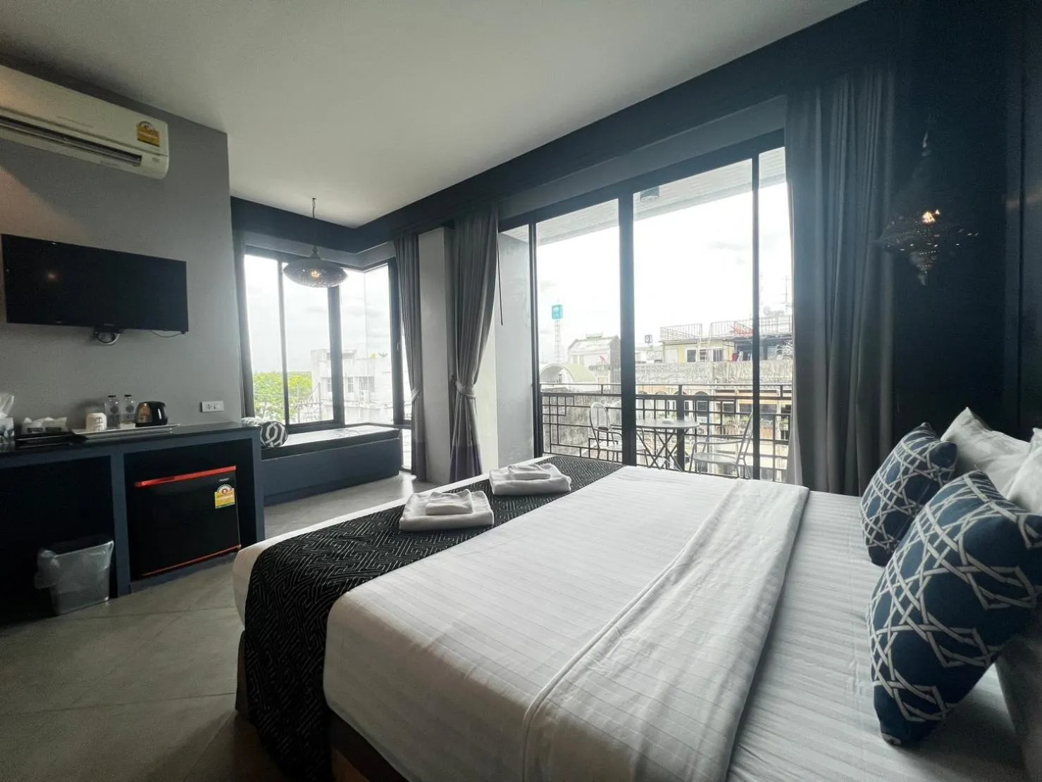 Bedroom, Bed in Srisawara Casa Hotel