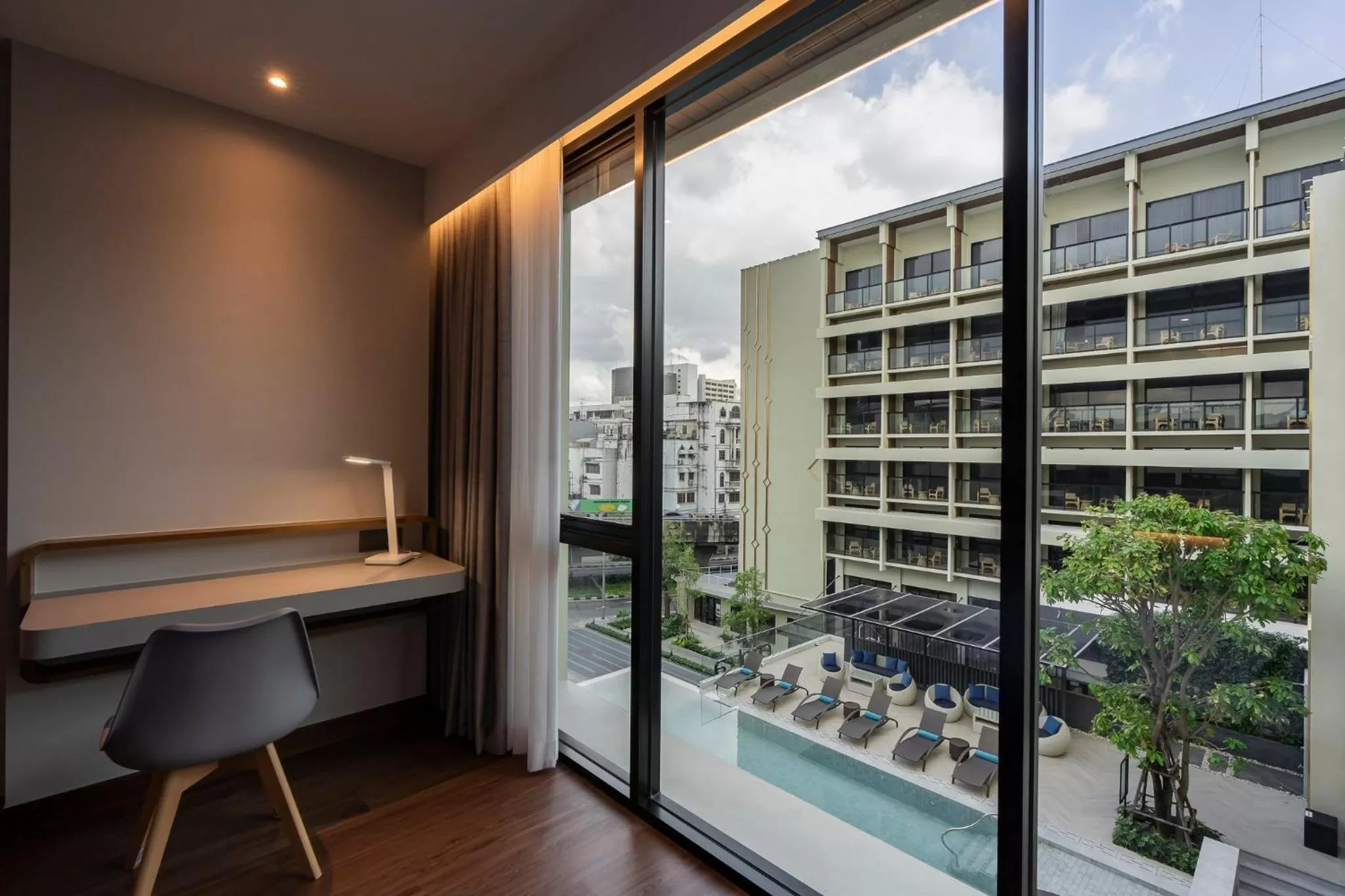 Bedroom in Centara Life Hotel Bangkok Phra Nakhon