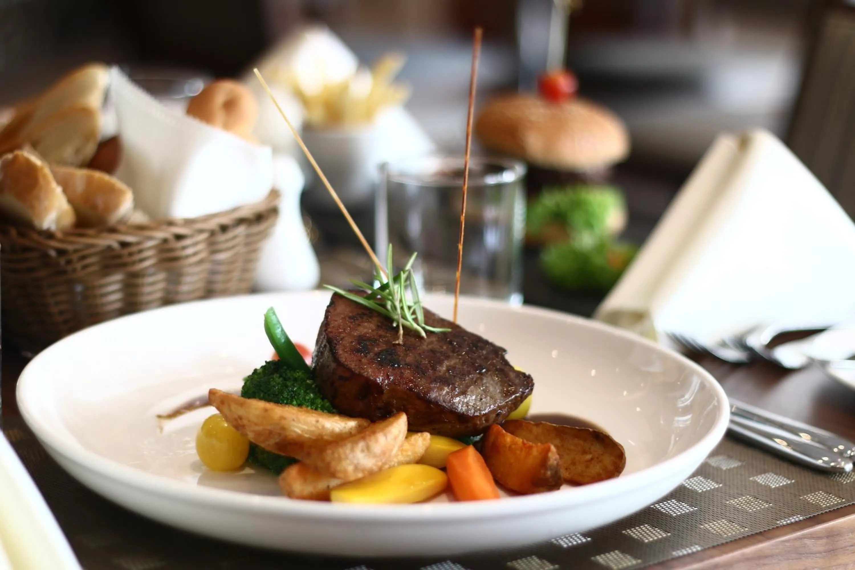 Restaurant/places to eat, Food in Levatio Hotel Muscat