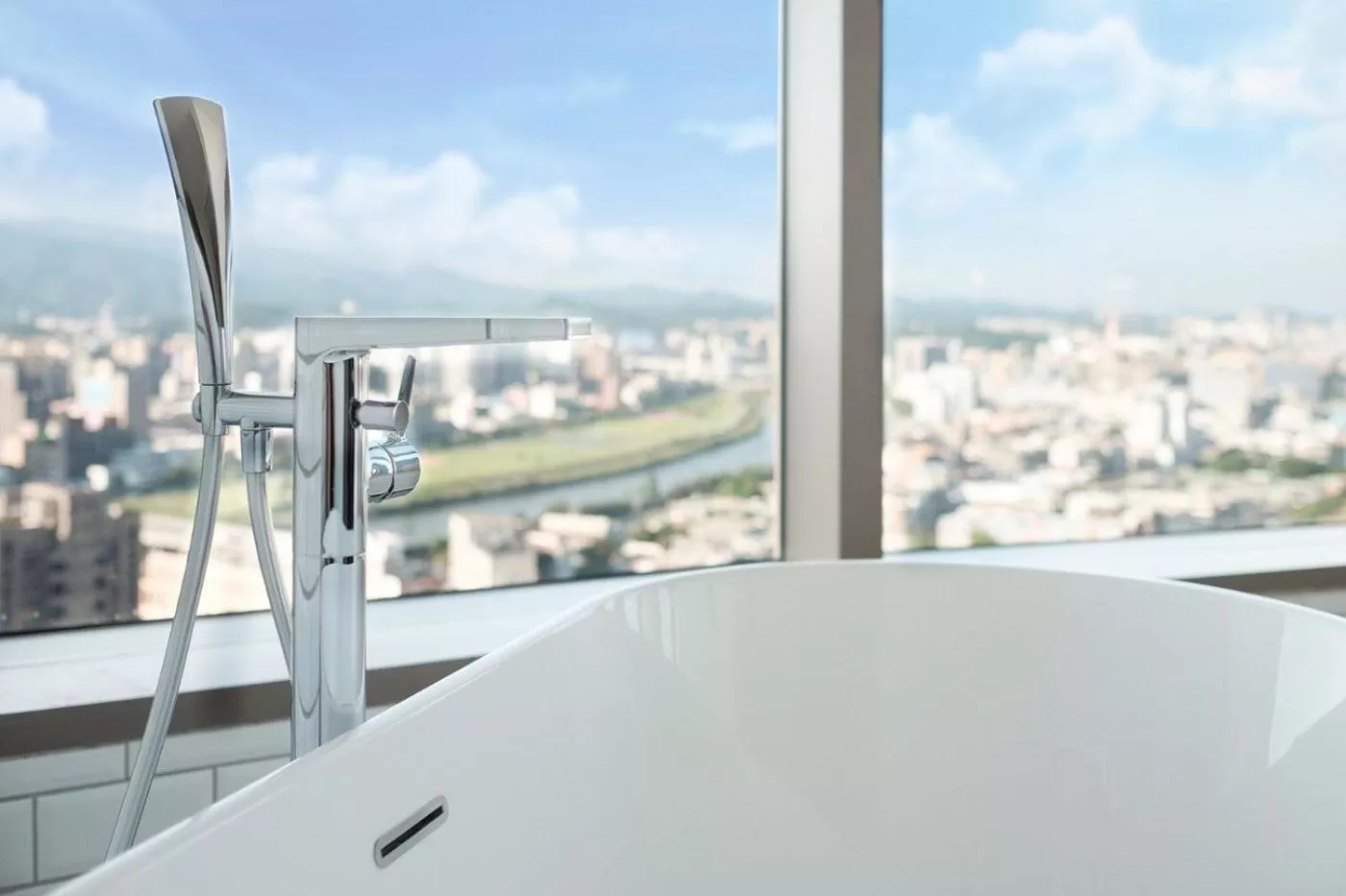 Bath in amba Taipei Songshan