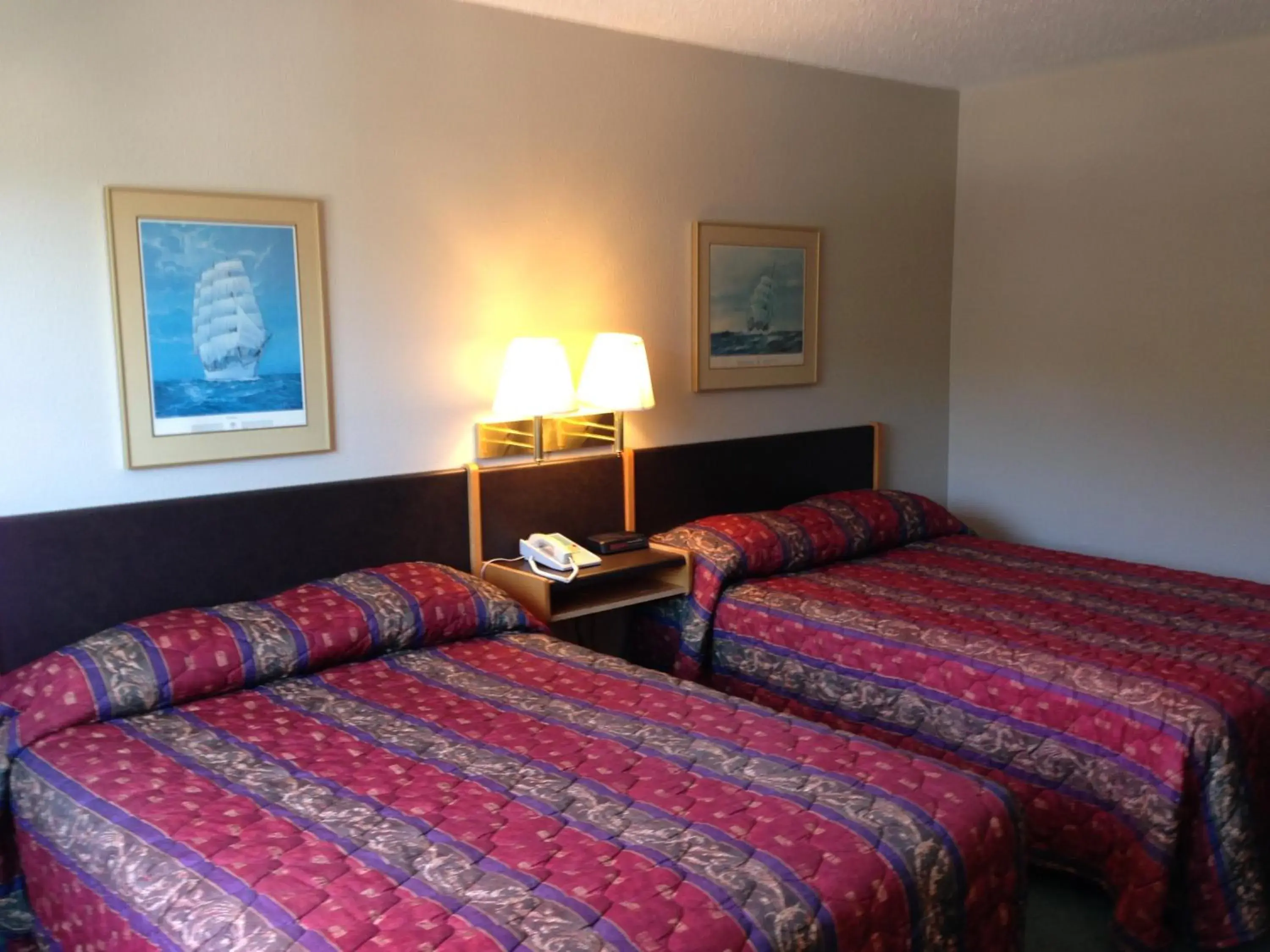 Standard Double Room - single occupancy in Moby Dick Inn Standard Double Room - single occupancy in Moby Dick Inn