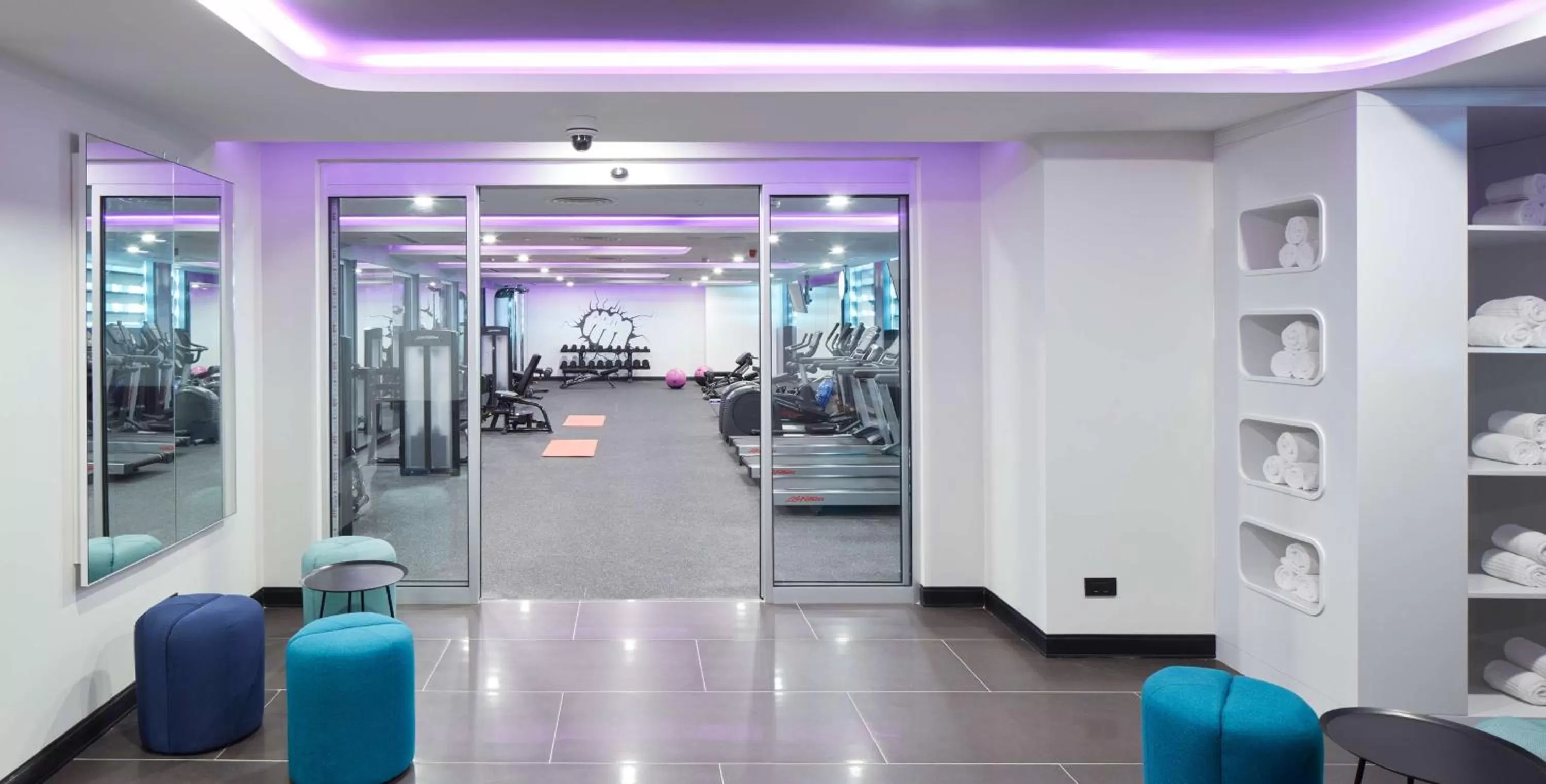 Spa and wellness centre/facilities in YOTEL Istanbul Airport, City Entrance