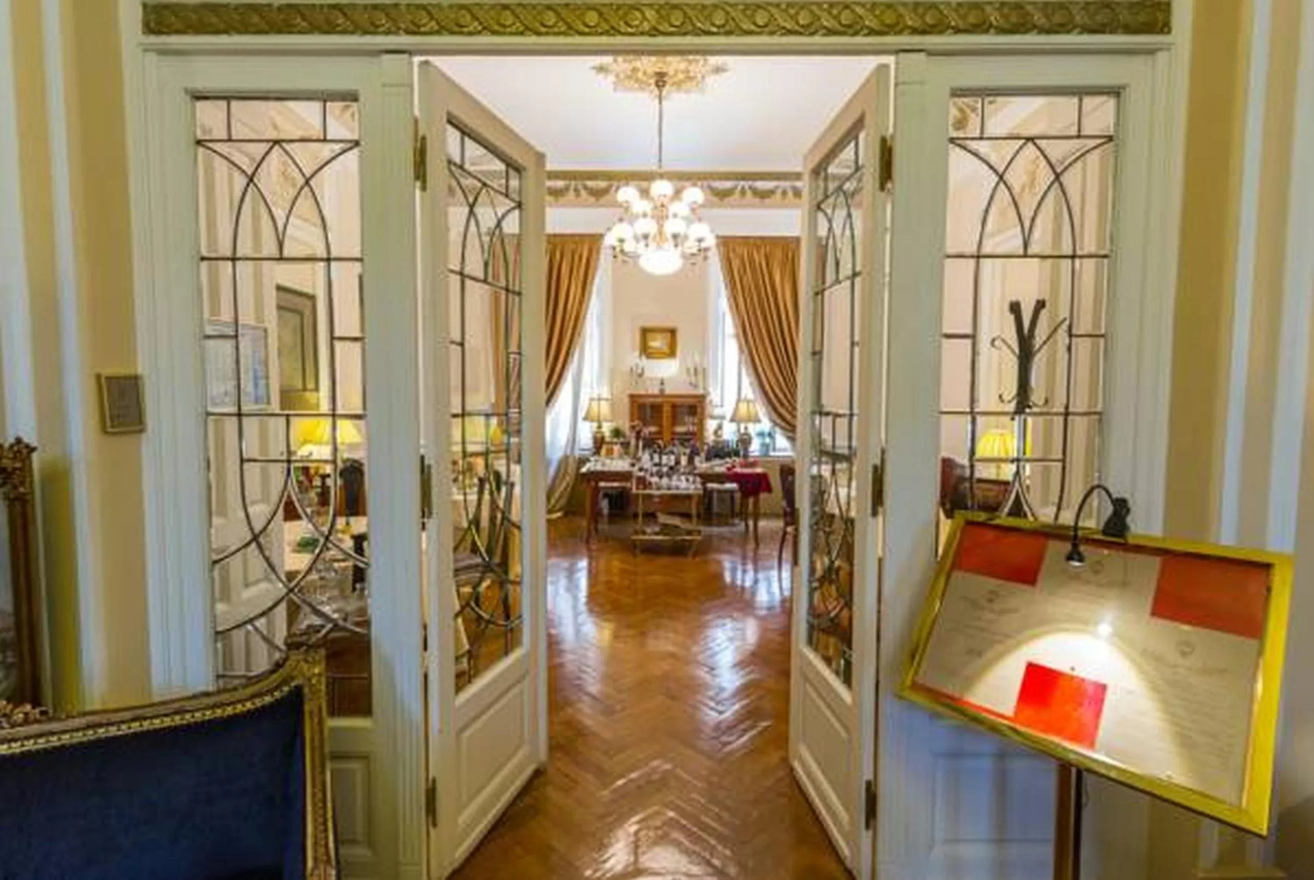 Lunch in Grand Boutique Hotel