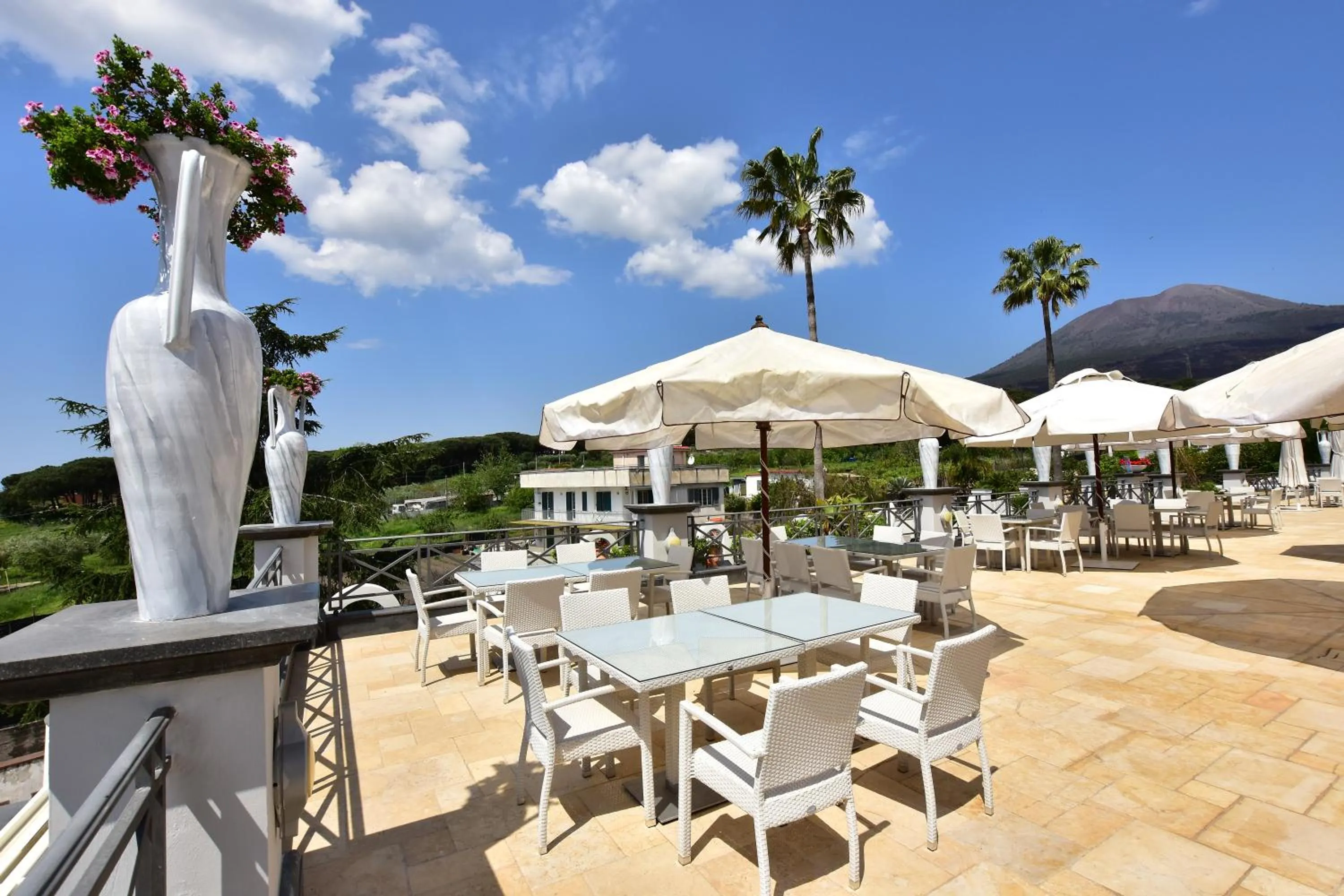 Restaurant/places to eat in Palazzo Rosenthal Vesuview Hotel & Resort