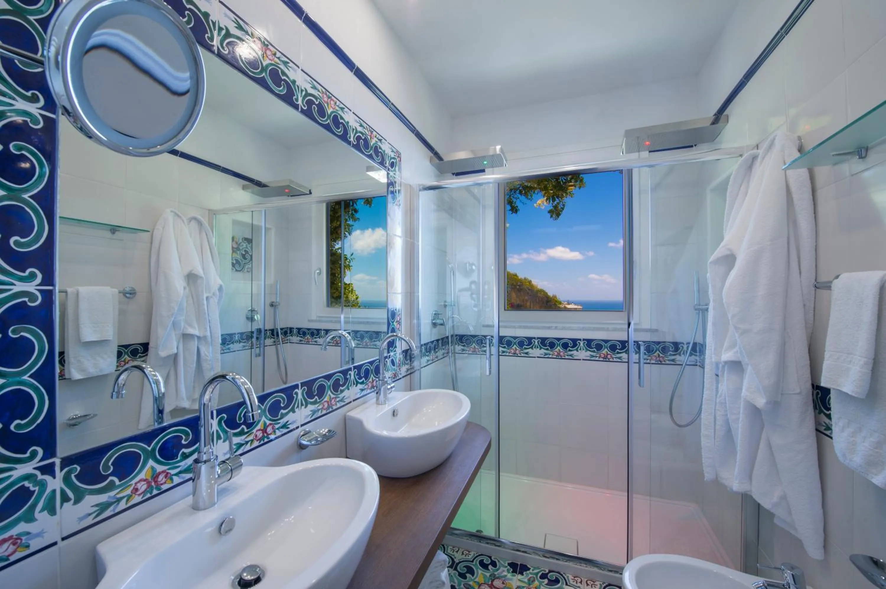 Shower in Hotel Pellegrino