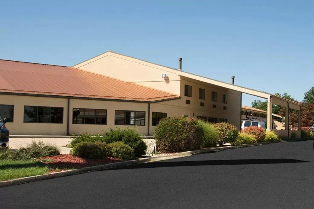 Greenlight Inn & Suites St James Greenlight Inn & Suites St James