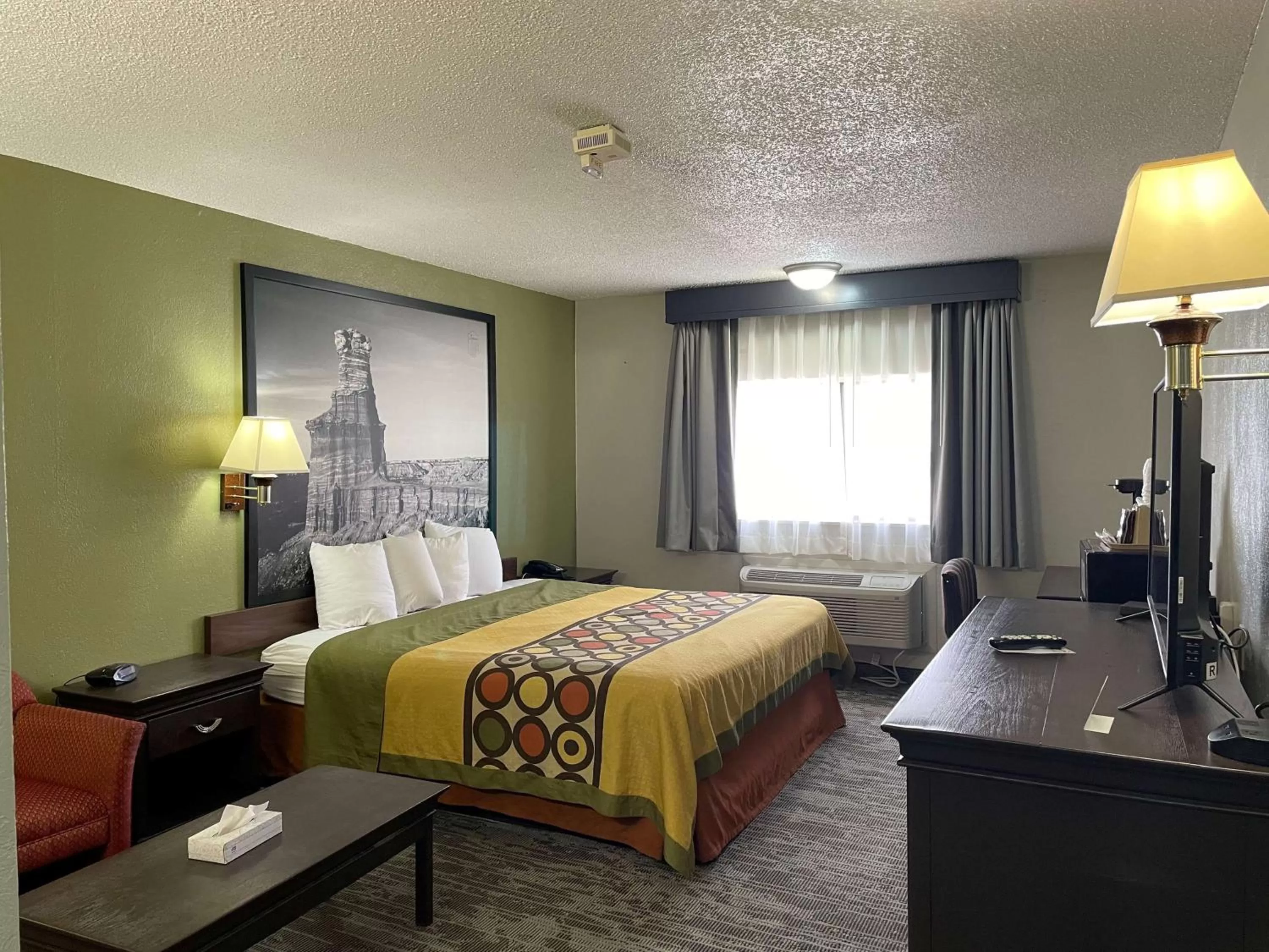 Bedroom, Bed in Super 8 by Wyndham Amarillo Central TX