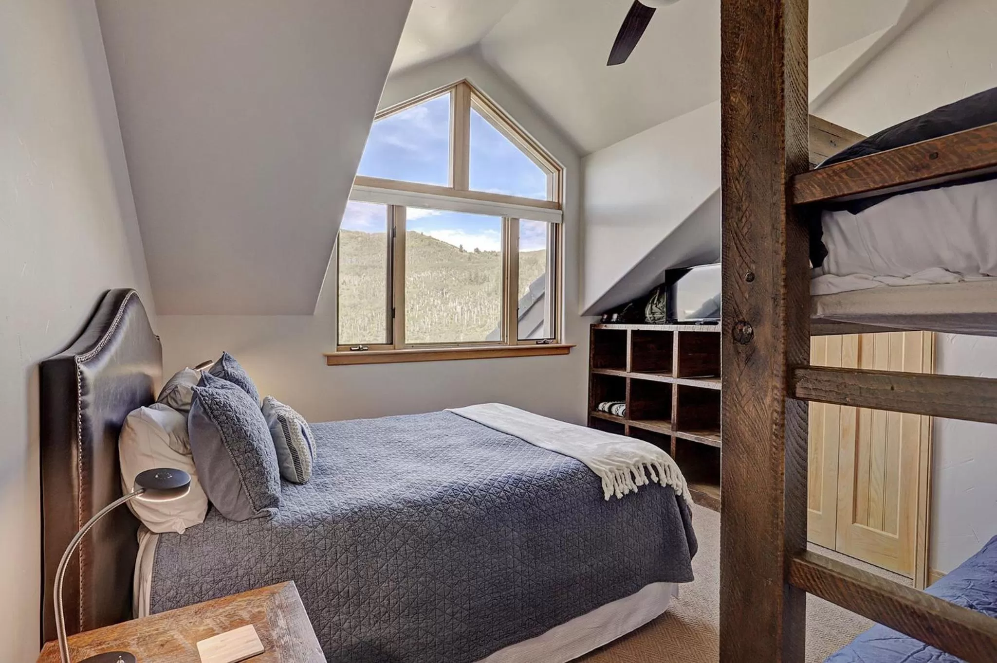 Photo of the whole room, Bed in The Pines Lodge, a RockResort, by Vail Resorts