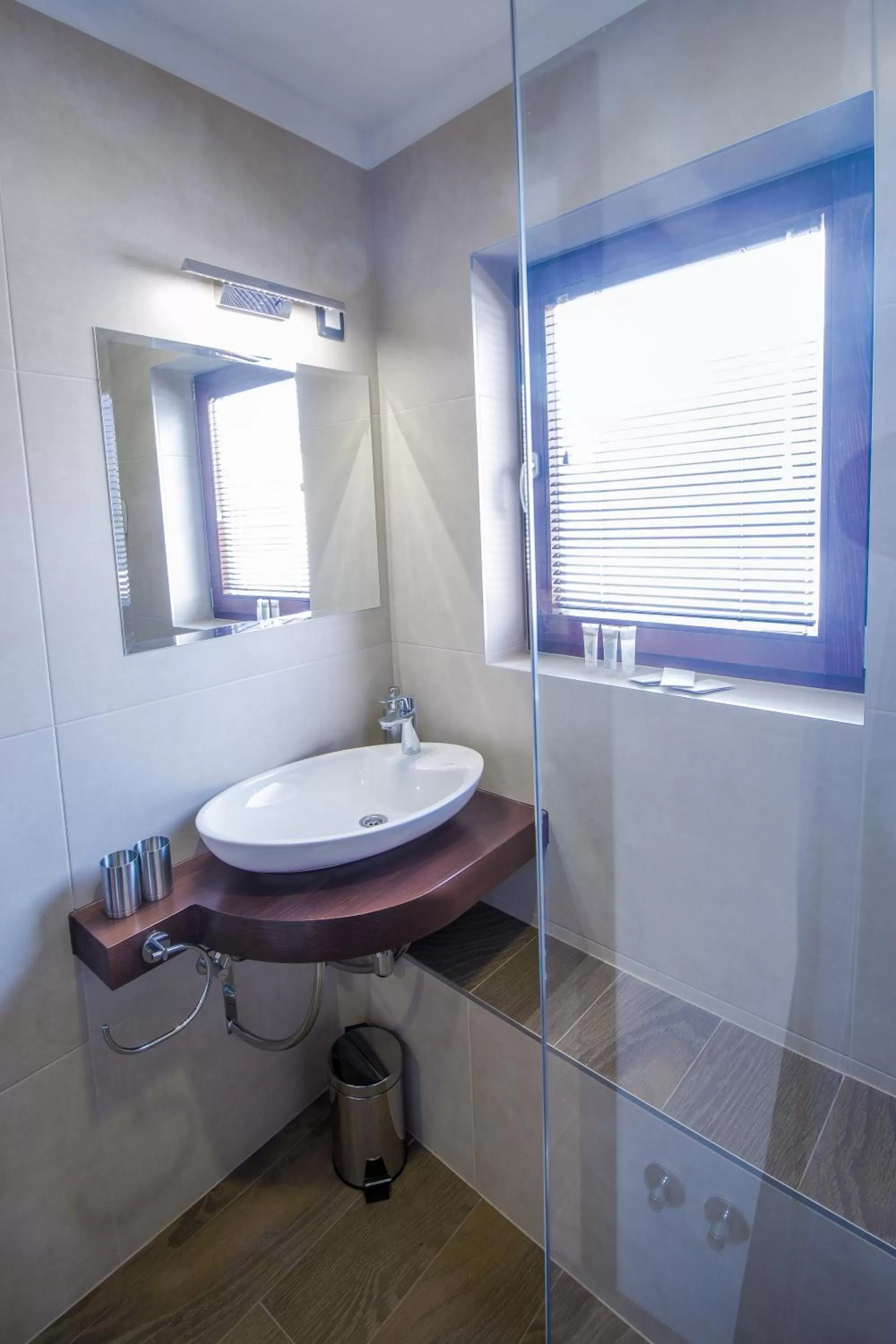 Toilet in Hotel Noble