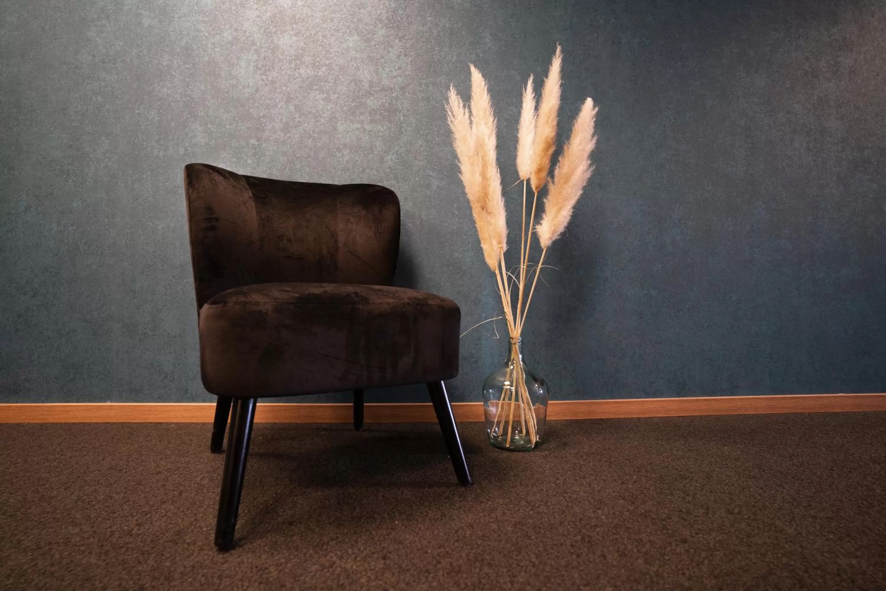 Seating area in Motel Q