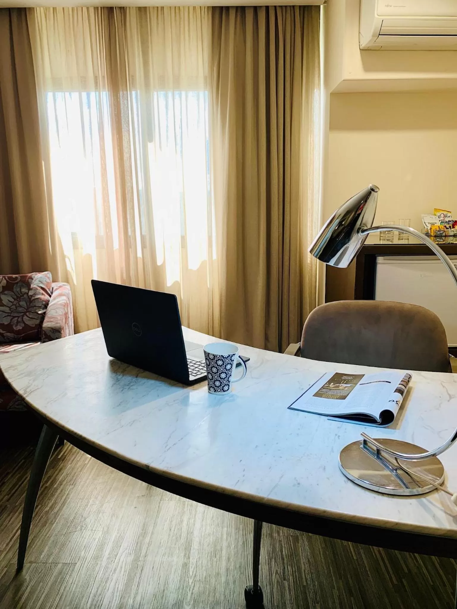 hair dresser in Blue Tree Towers Joinville