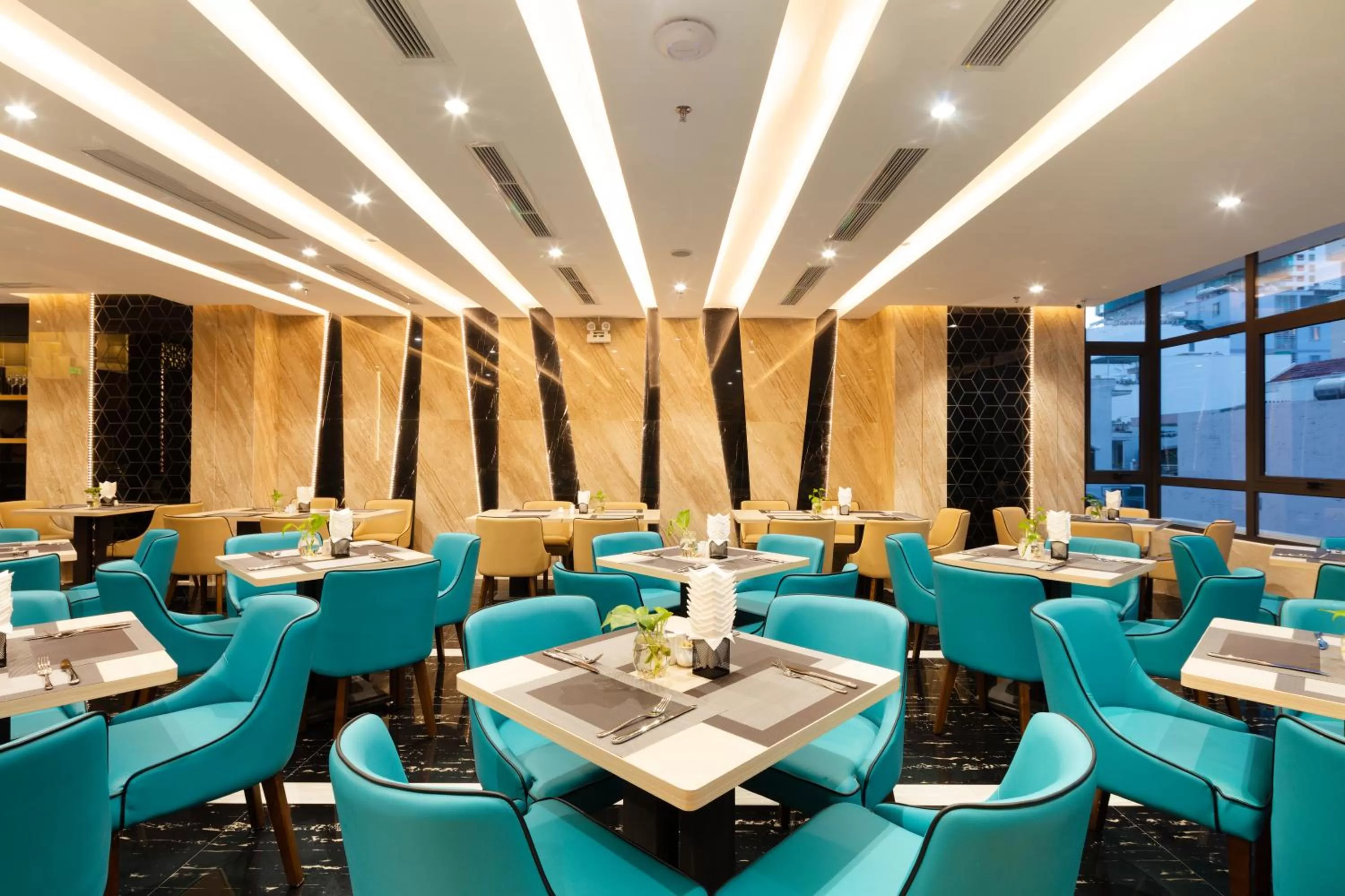 Restaurant/places to eat in VENTANA NHA TRANG HOTEL