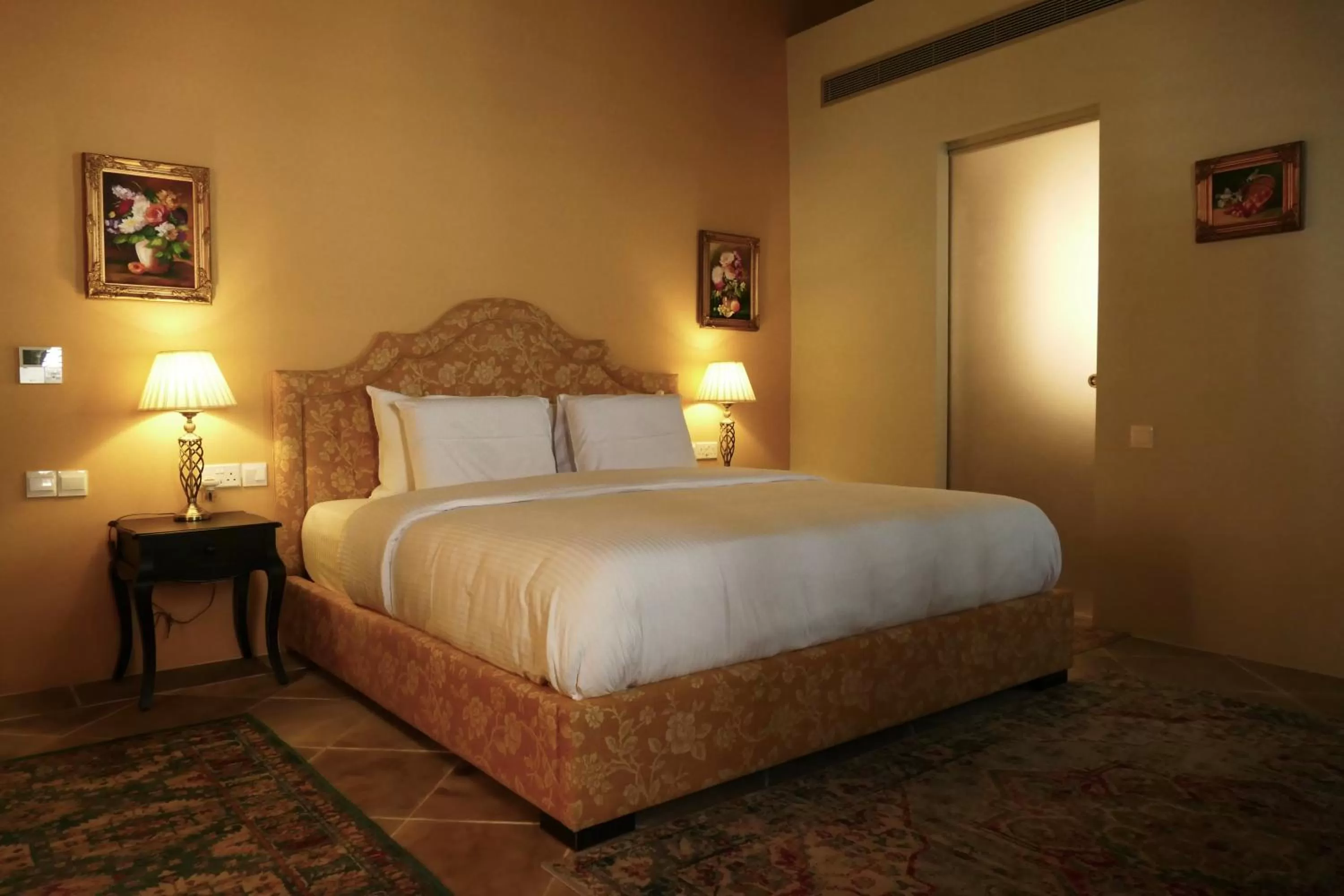 Bed in Madama Residence